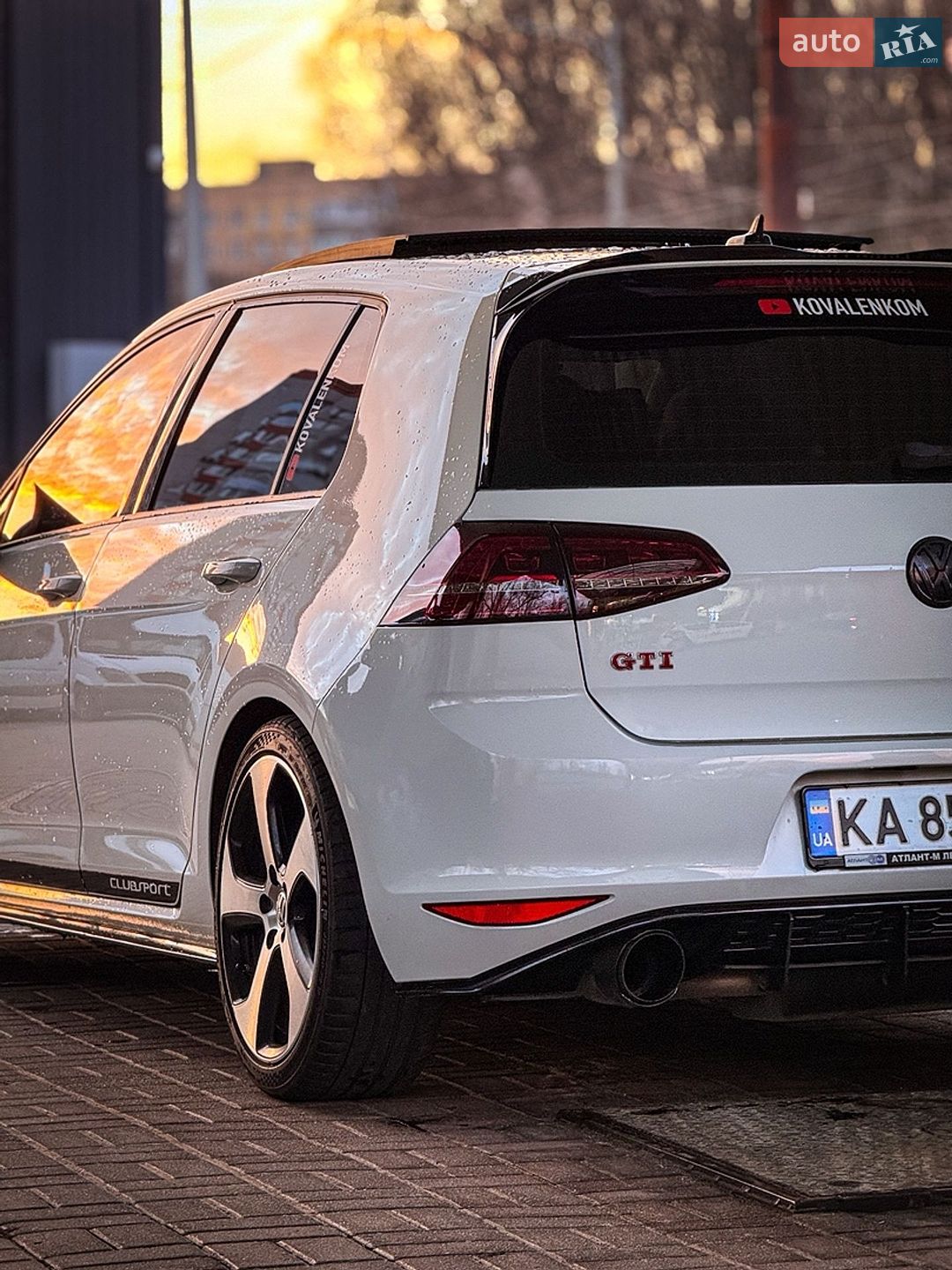 Volkswagen Golf GTI 2016 VIN 3VW447AUXGM061330 фото оголошення 7 з 13
