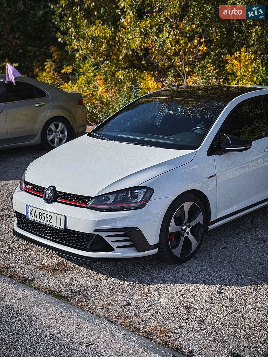 Volkswagen Golf GTI 2016 VIN 3VW447AUXGM061330 фото оголошення 9 з 13