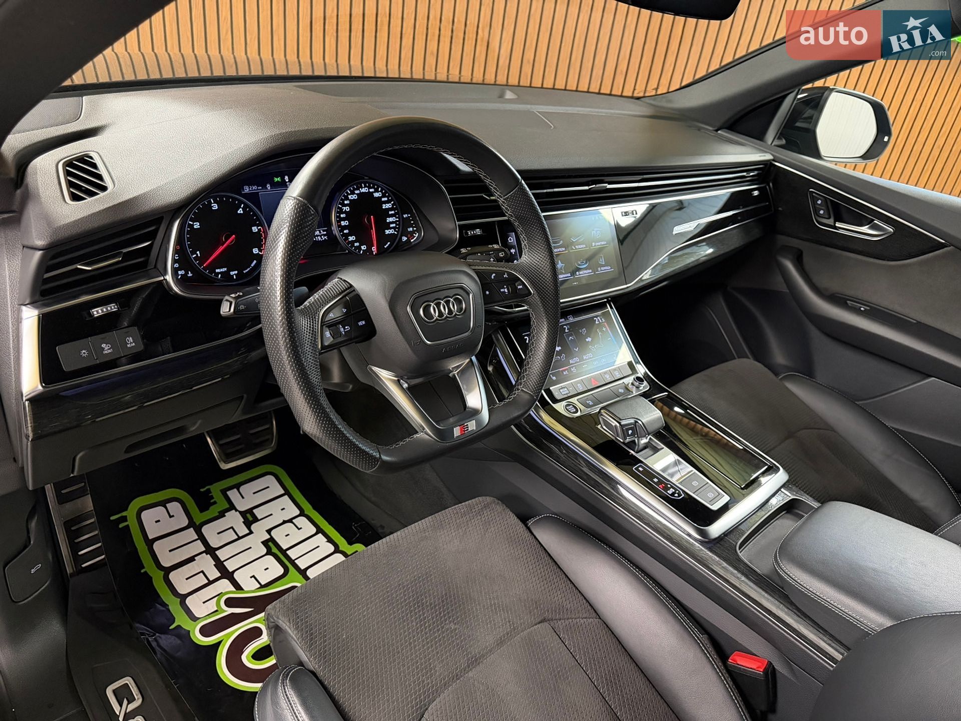 Audi Q8 2020 VIN WAUZZZF10MD004806 фото оголошення 23 з 62
