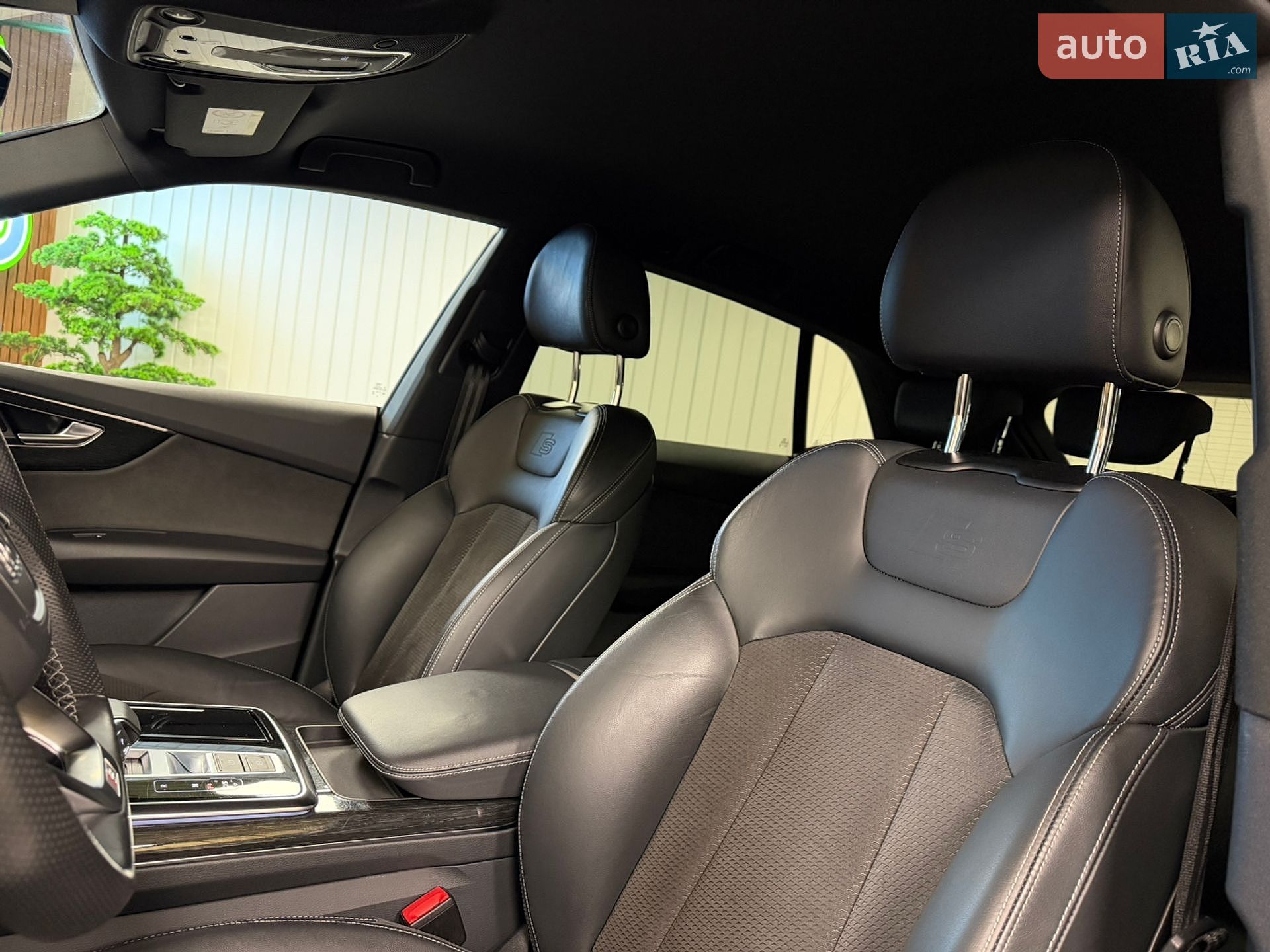 Audi Q8 2020 VIN WAUZZZF10MD004806 фото оголошення 35 з 62