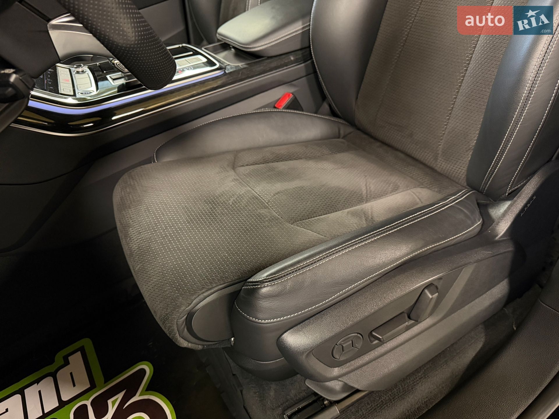 Audi Q8 2020 VIN WAUZZZF10MD004806 фото оголошення 36 з 62
