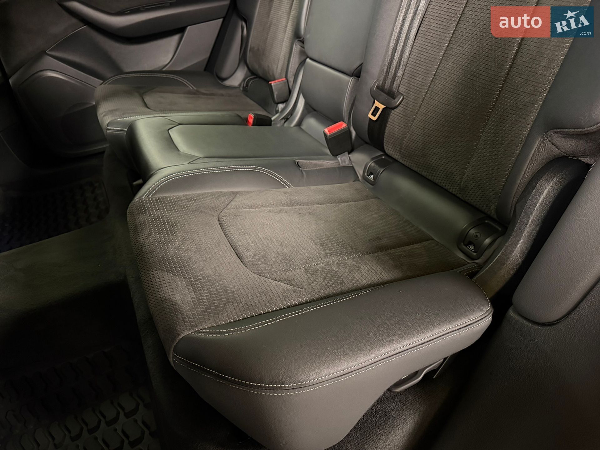 Audi Q8 2020 VIN WAUZZZF10MD004806 фото оголошення 39 з 62