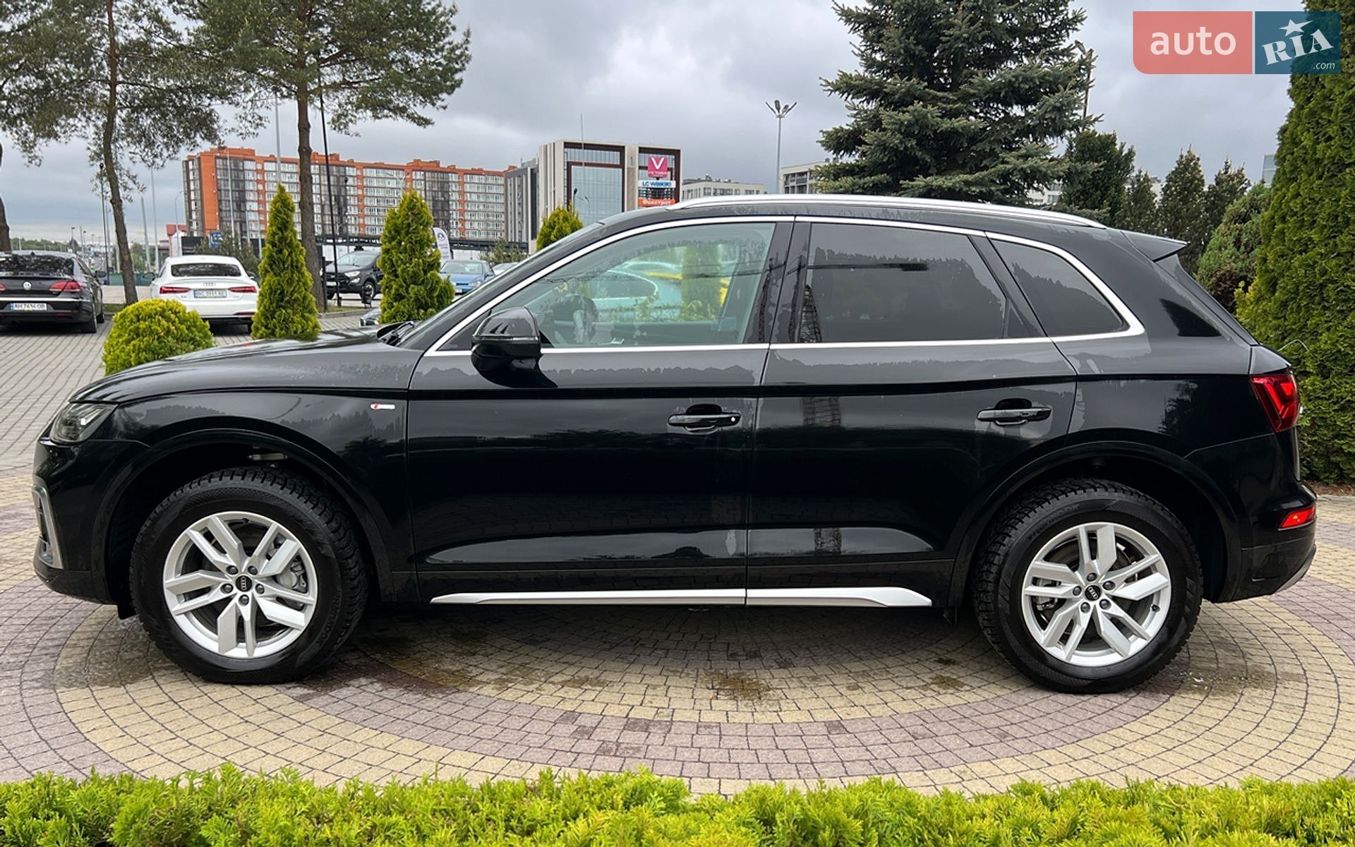 Audi Q5 2023 VIN WA1GAAFY5P2101171 фото оголошення 4 з 26