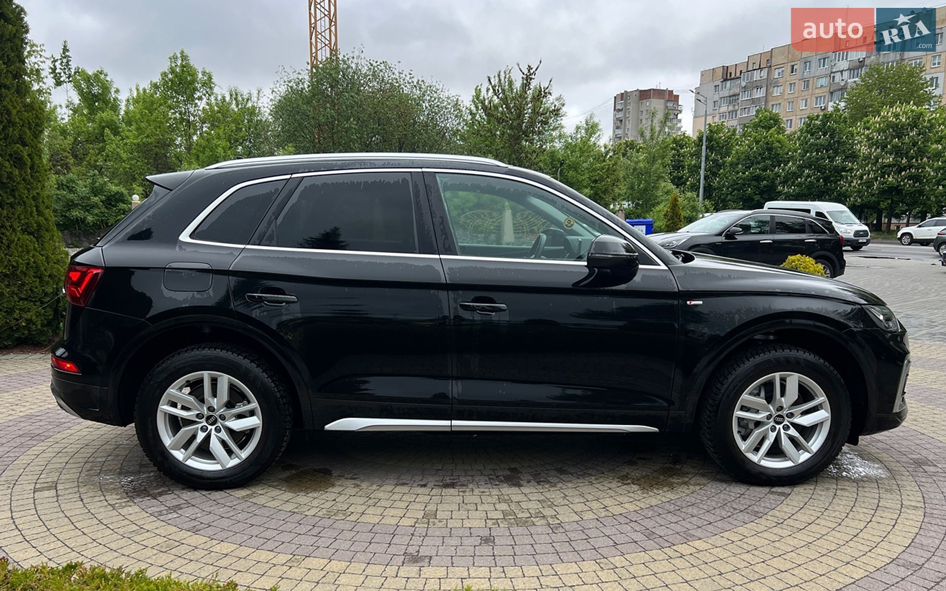 Audi Q5 2023 VIN WA1GAAFY5P2101171 фото оголошення 8 з 26