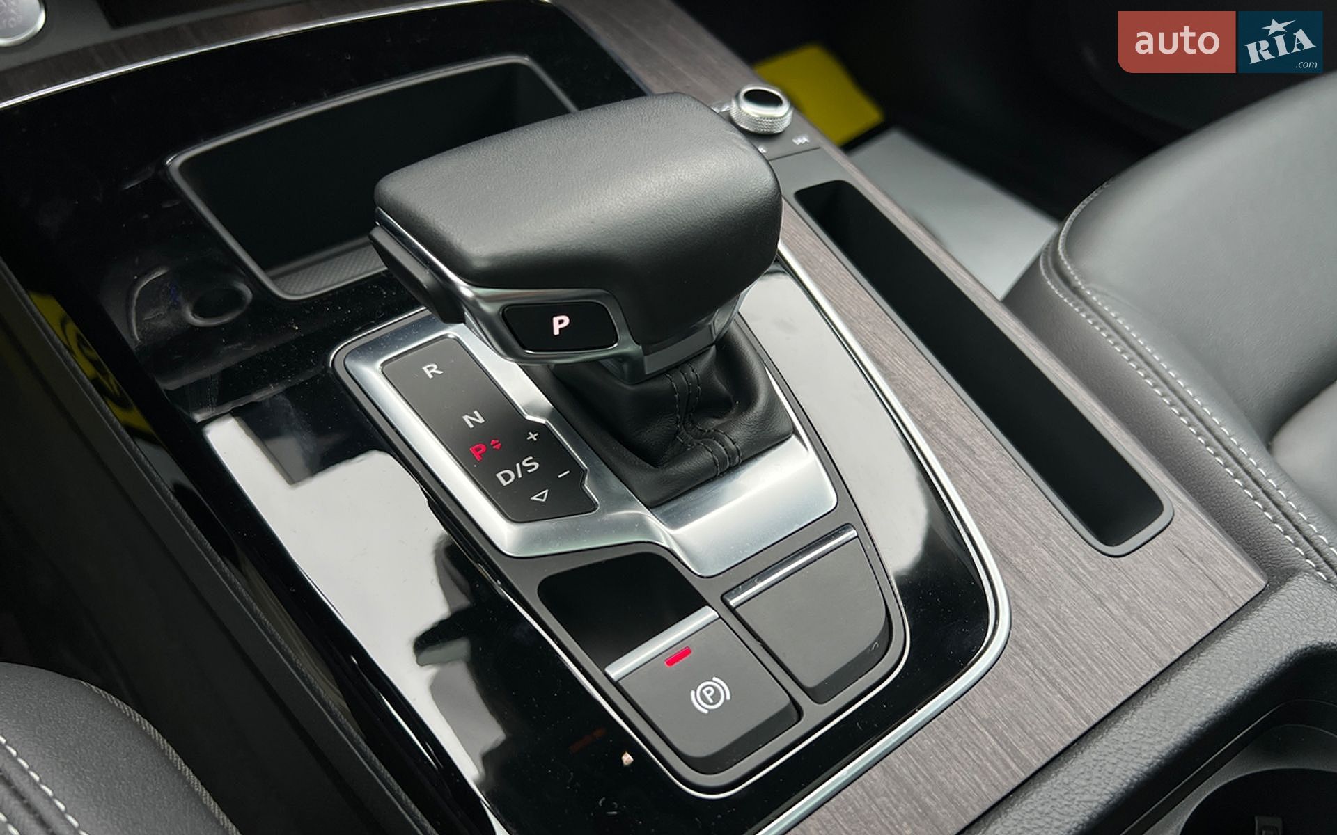 Audi Q5 2023 VIN WA1GAAFY5P2101171 фото оголошення 19 з 26