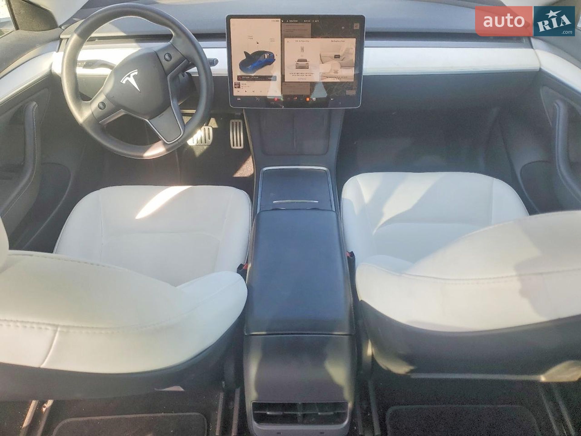 Tesla Model 3 2023 VIN 5YJ3E1EC5PF582678 фото оголошення 7 з 16