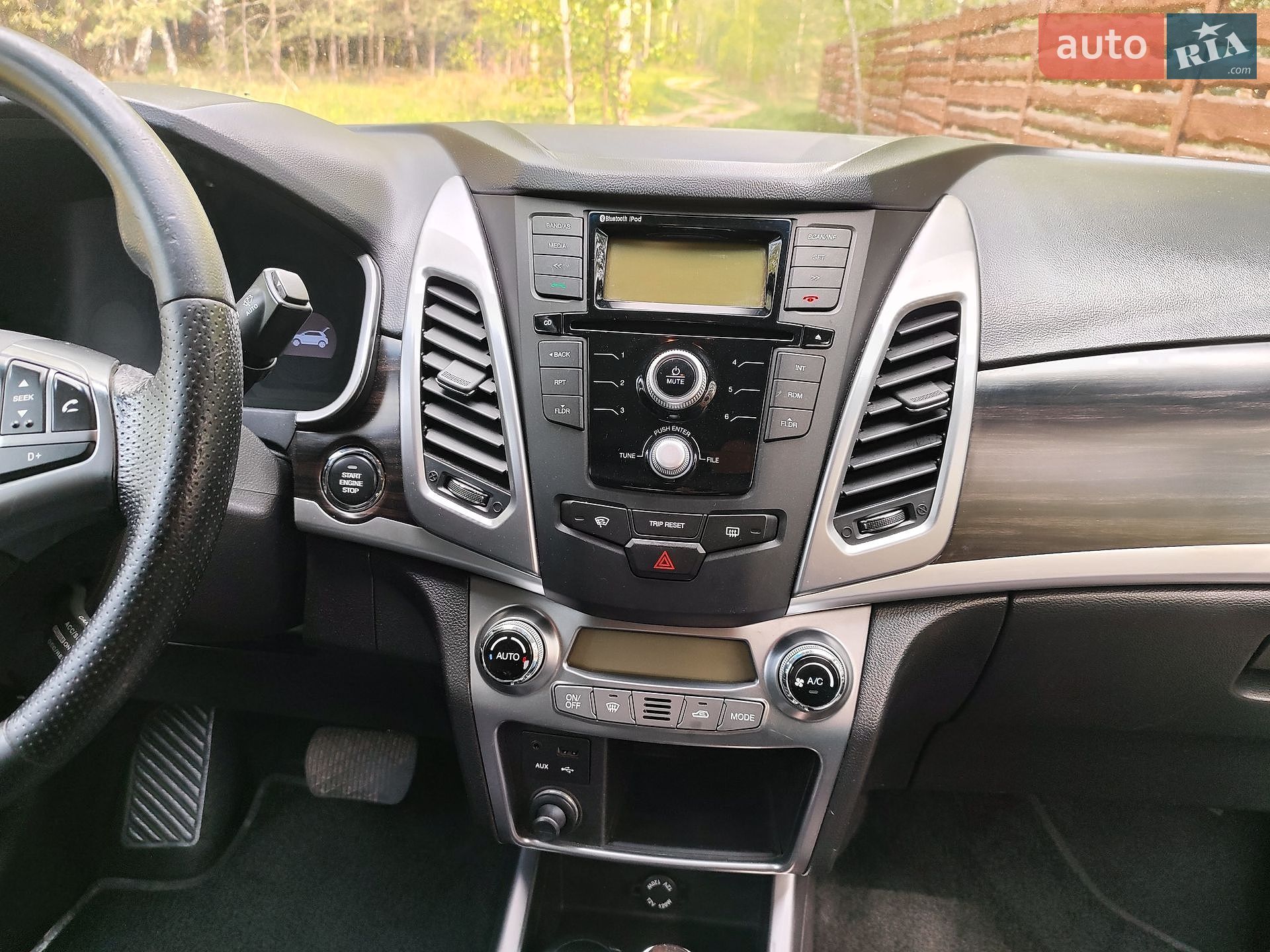 SsangYong Korando 2014 VIN Y7WCK48A4E0033481 фото оголошення 11 з 16