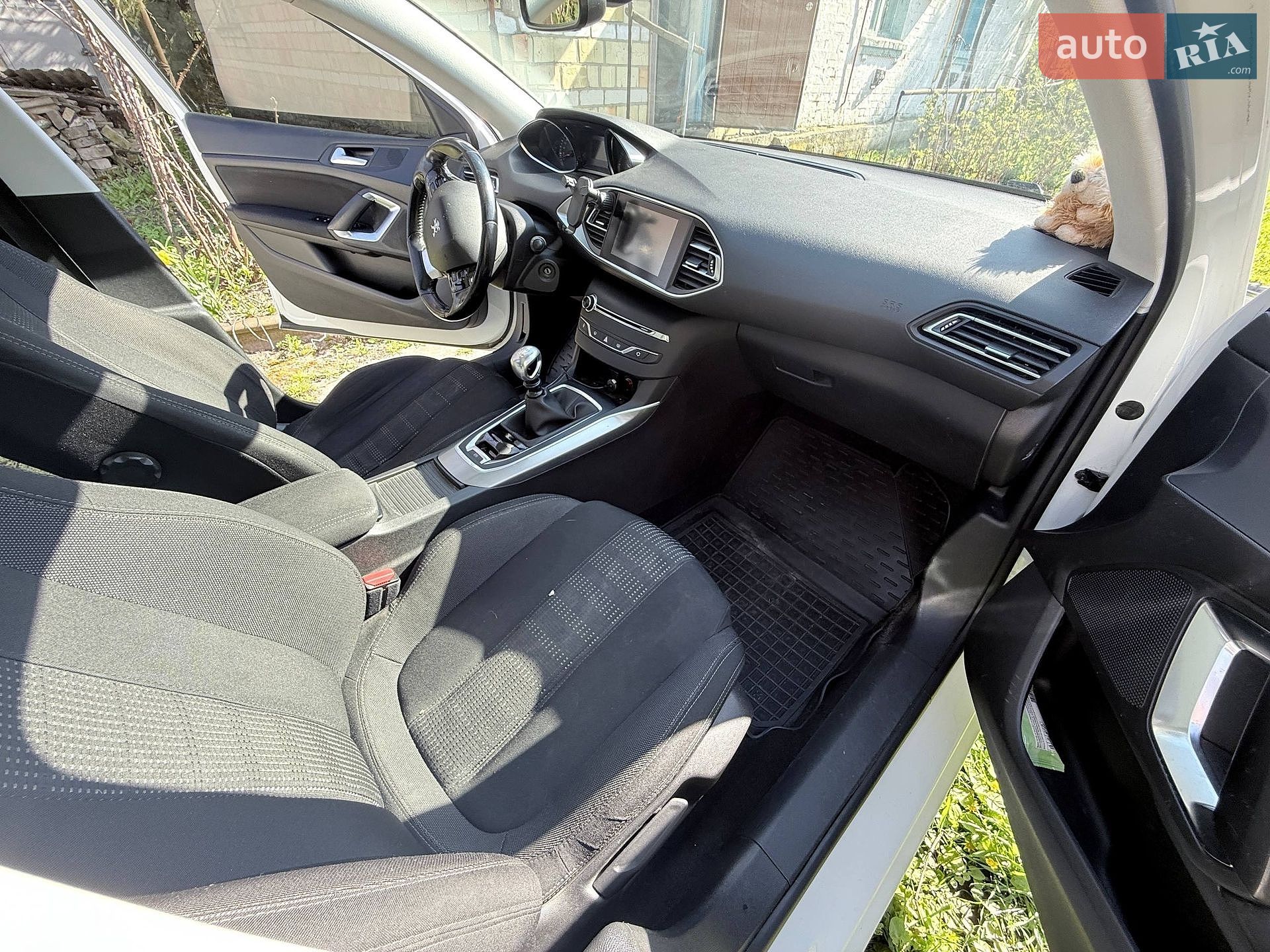 Peugeot 308 2017 VIN VF3LCBHZHHS008137 фото оголошення 7 з 10