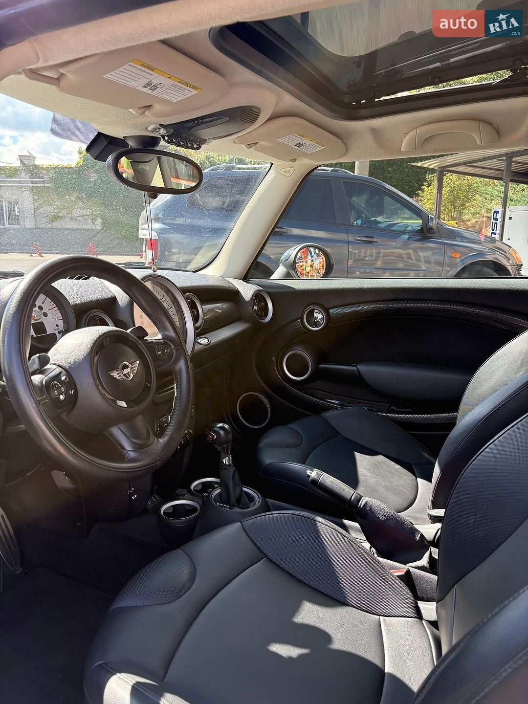Mini Clubman 2013 VIN WMWZG3C52ET800555 фото оголошення 9 з 16