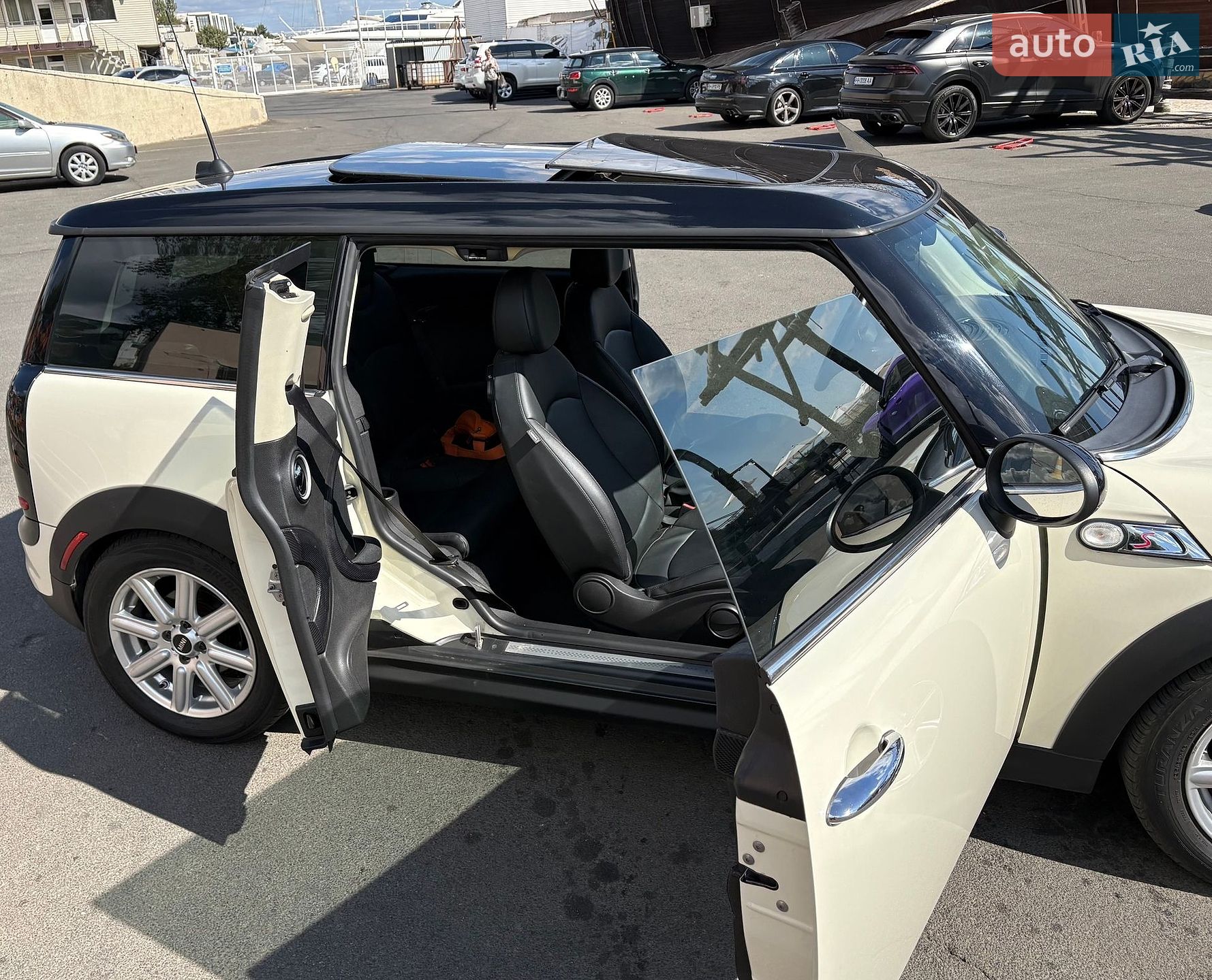 Mini Clubman 2013 VIN WMWZG3C52ET800555 фото оголошення 11 з 16