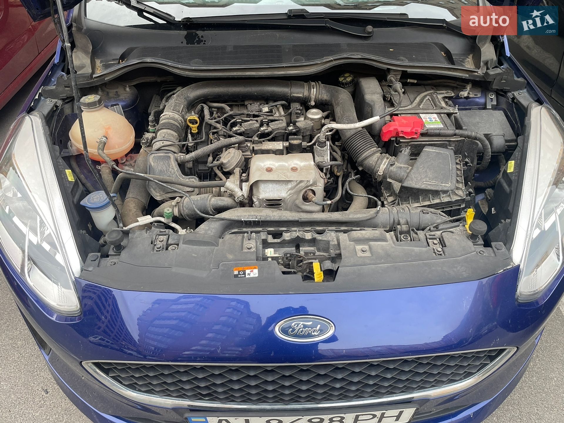 Ford Fiesta 2017 VIN WF0JXXGAHJHK73924 фото оголошення 8 з 40