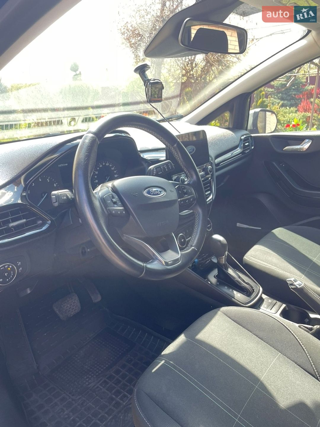 Ford Fiesta 2017 VIN WF0JXXGAHJHK73924 фото оголошення 10 з 40