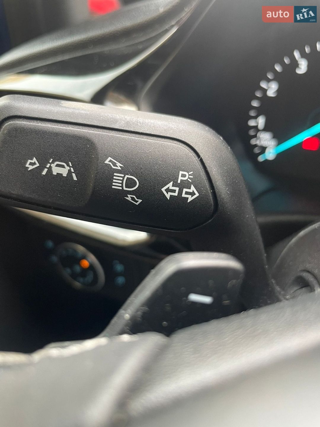 Ford Fiesta 2017 VIN WF0JXXGAHJHK73924 фото оголошення 18 з 40