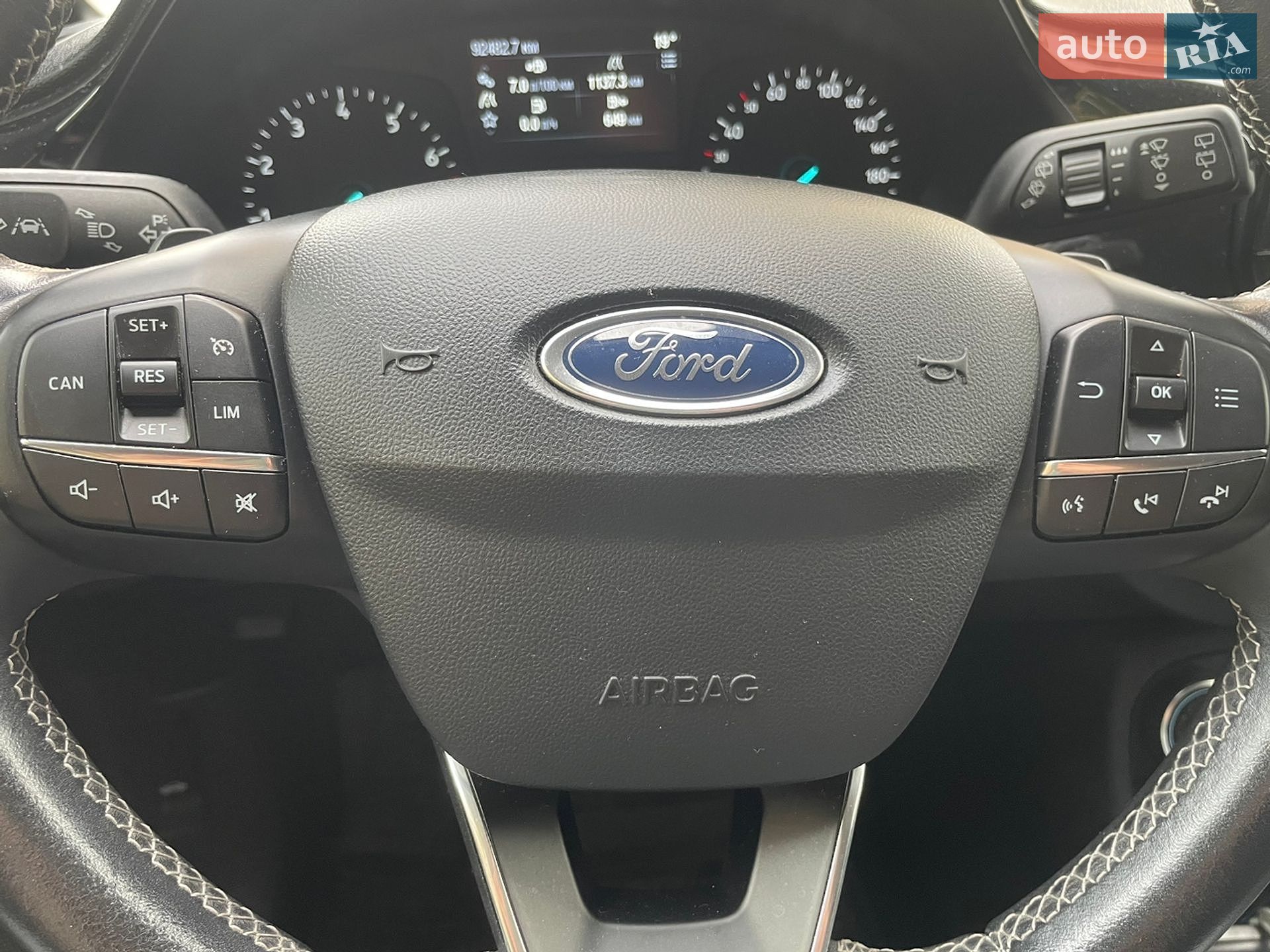 Ford Fiesta 2017 VIN WF0JXXGAHJHK73924 фото оголошення 17 з 40