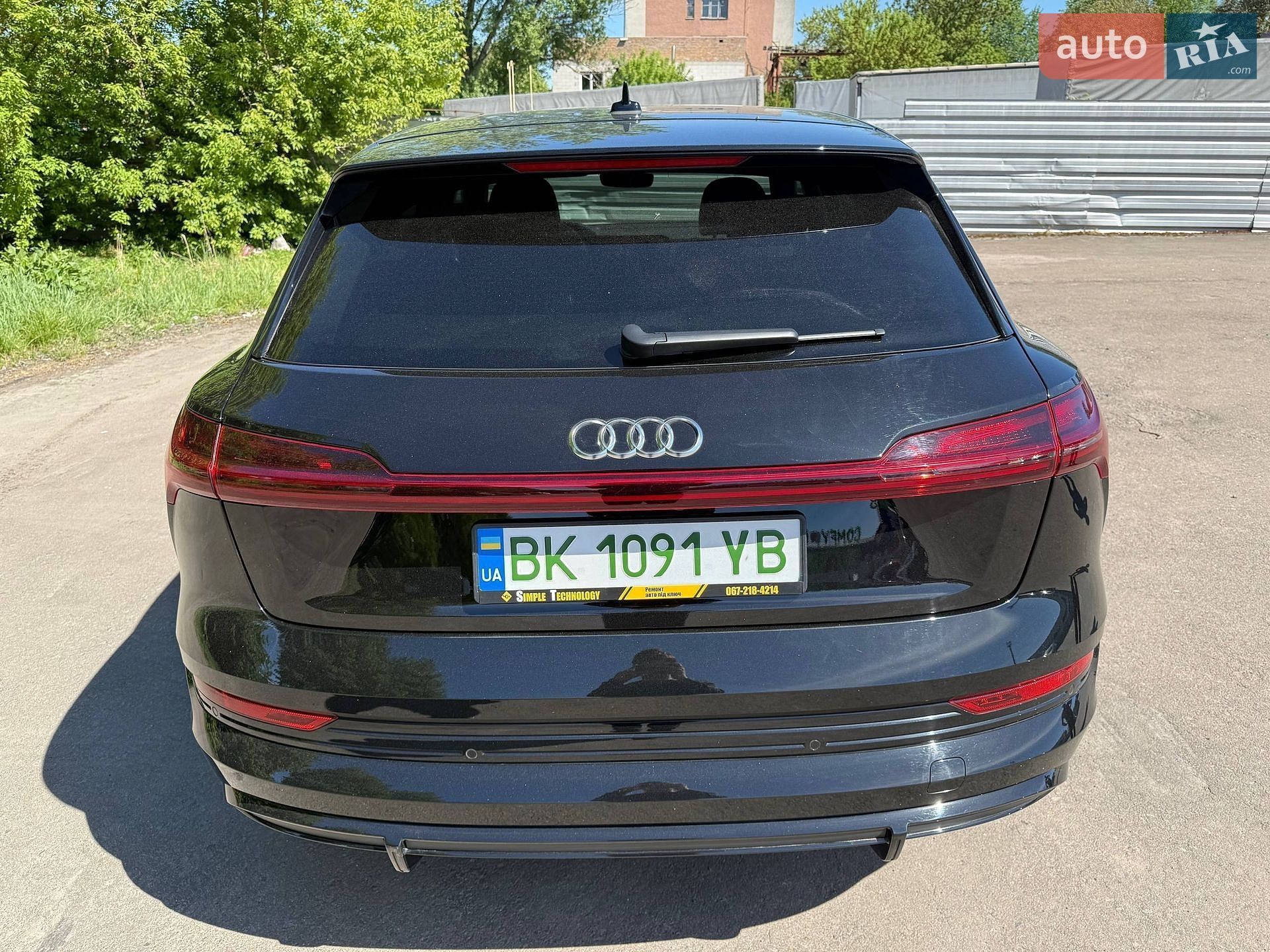 Audi e-tron 2021 VIN WAUZZZGE9NB015012 фото оголошення 7 з 42
