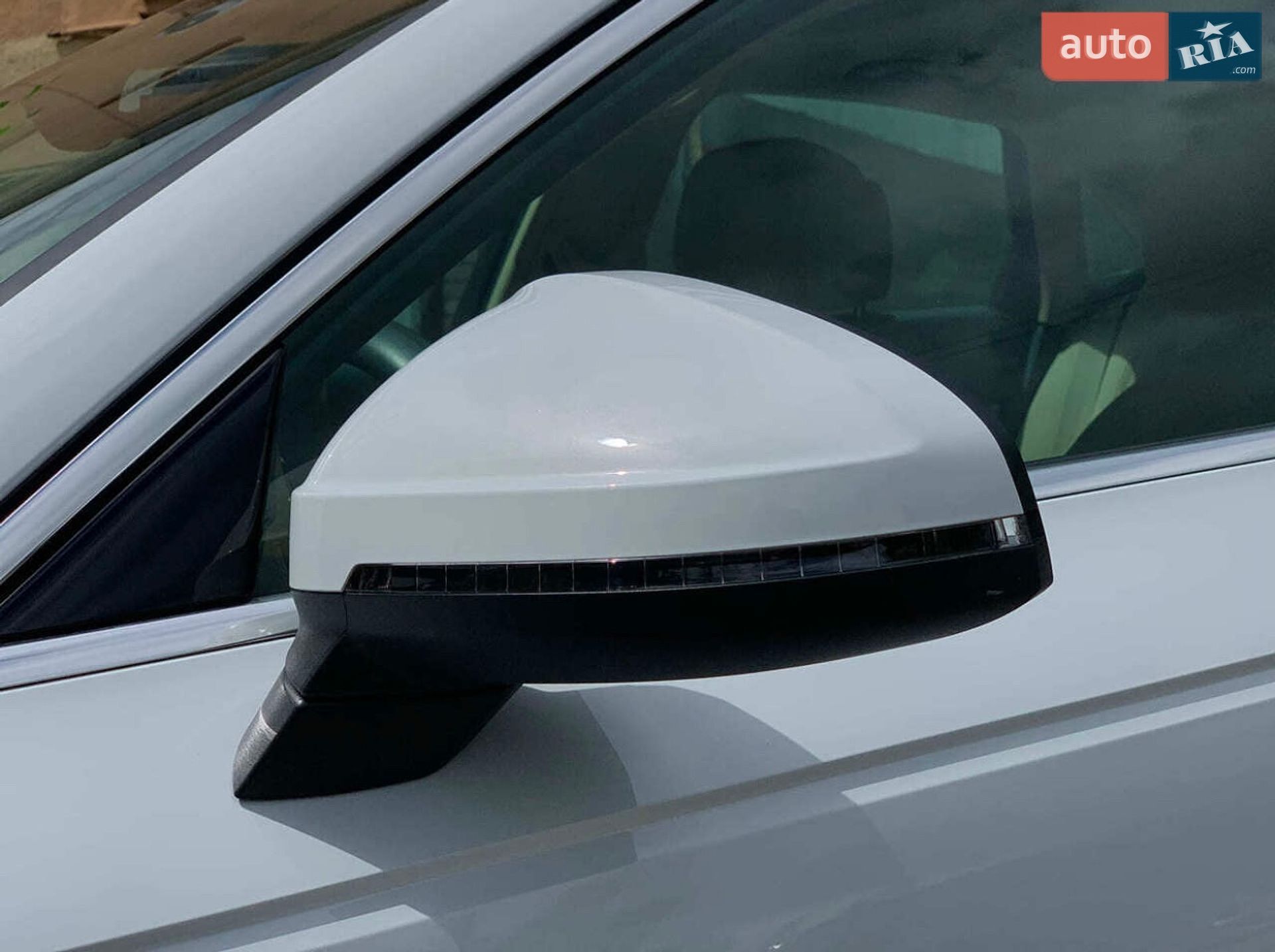 Audi A4 2019 VIN WAUGMAF42KN012964 фото оголошення 20 з 42