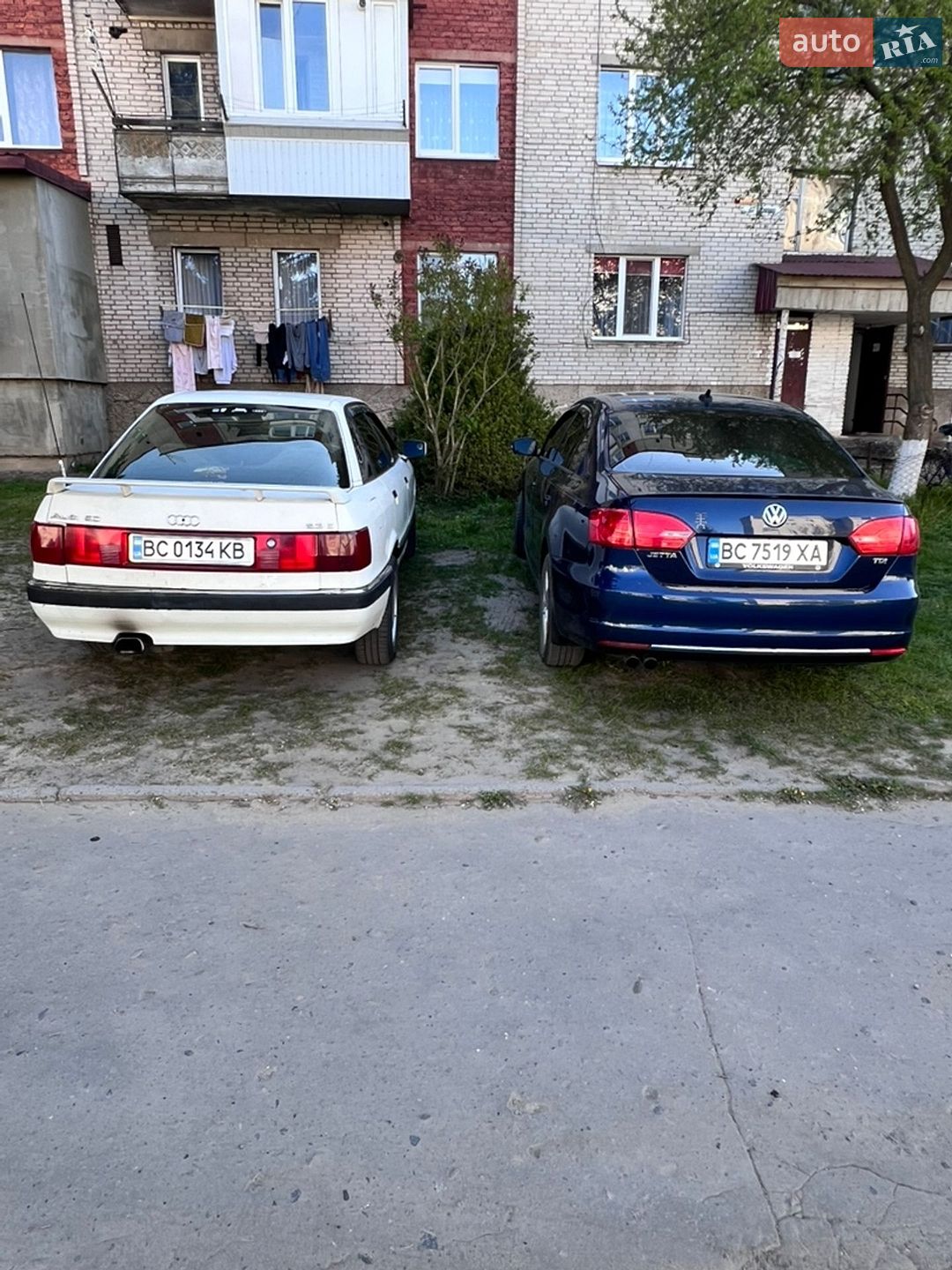 Audi 90 1989 VIN WAUZZZ89ZKA159357 фото оголошення 9 з 10