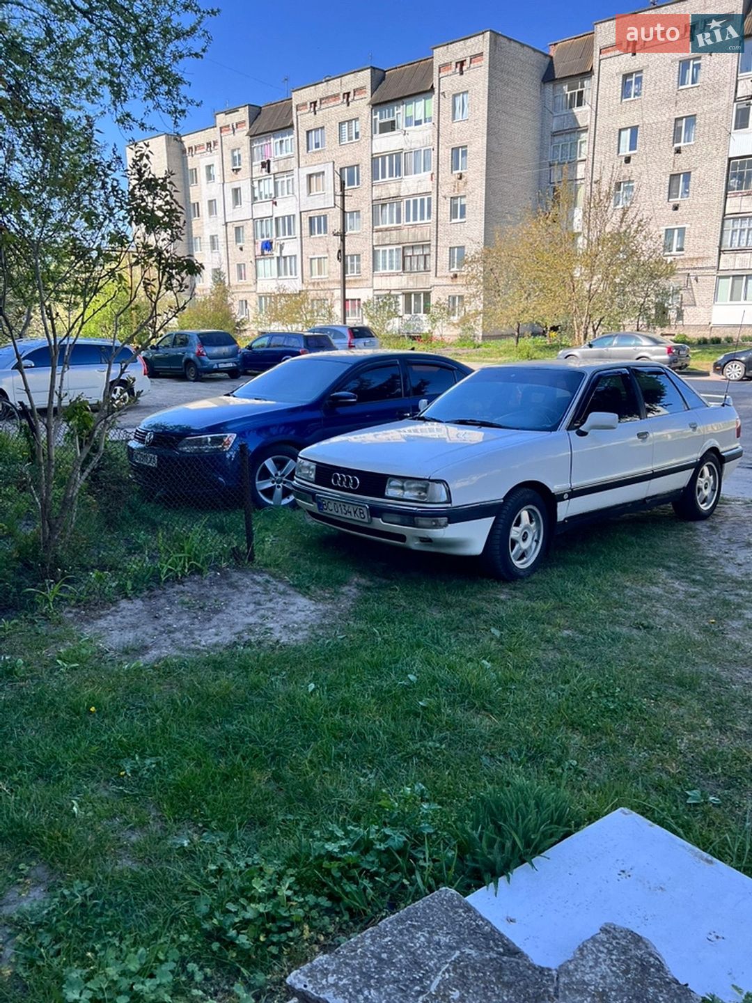 Audi 90 1989 VIN WAUZZZ89ZKA159357 фото оголошення 3 з 10