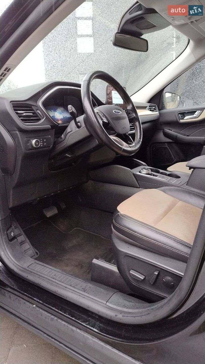 Ford Escape 2021 VIN 1FMCU9J97MUA62699 фото оголошення 14 з 35