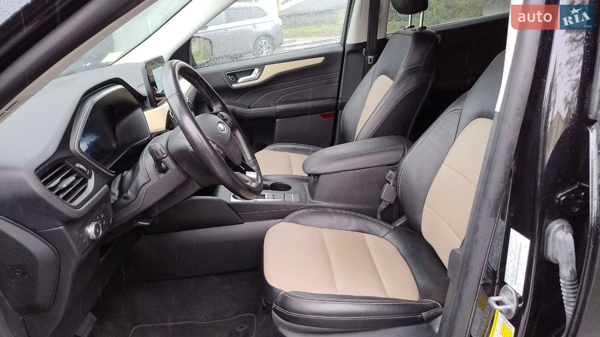 Ford Escape 2021 VIN 1FMCU9J97MUA62699 фото оголошення 15 з 35