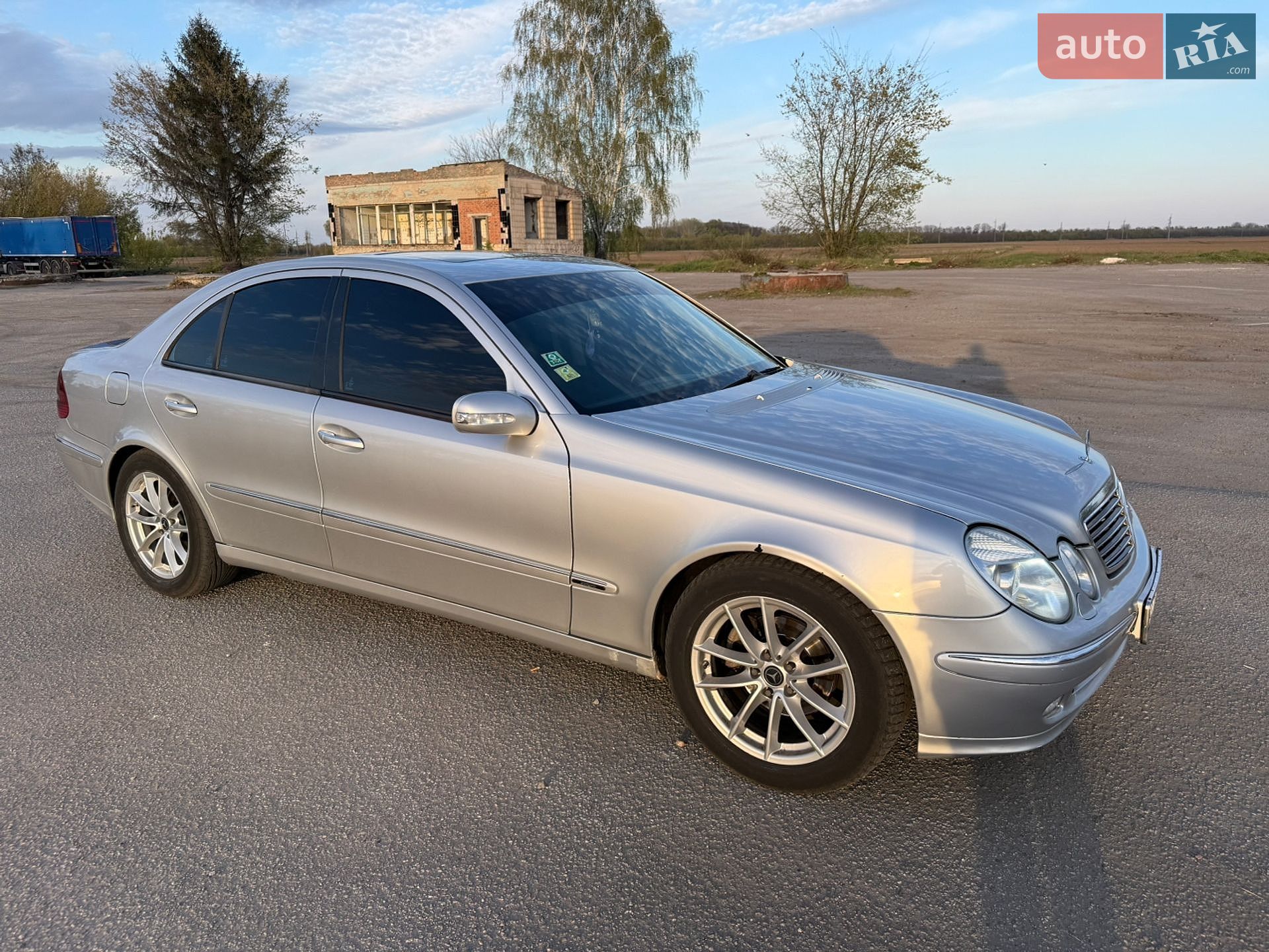 Mercedes-Benz E-Class 2004 VIN WDB2110161A578074 фото оголошення 3 з 9