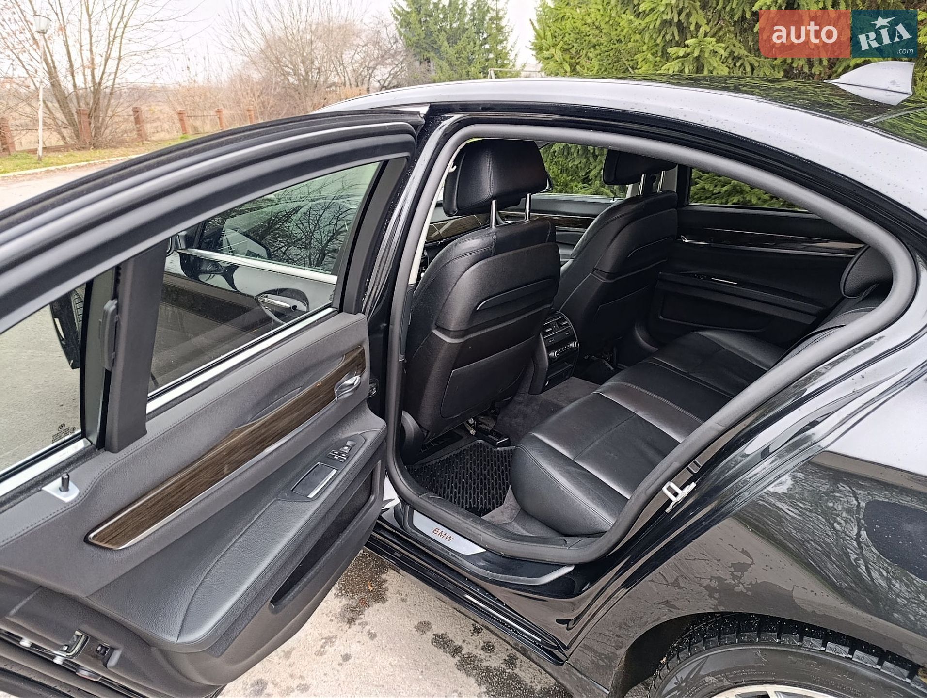 BMW 7 Series 2013 VIN WBAYC41040DZ75204 фото оголошення 5 з 28