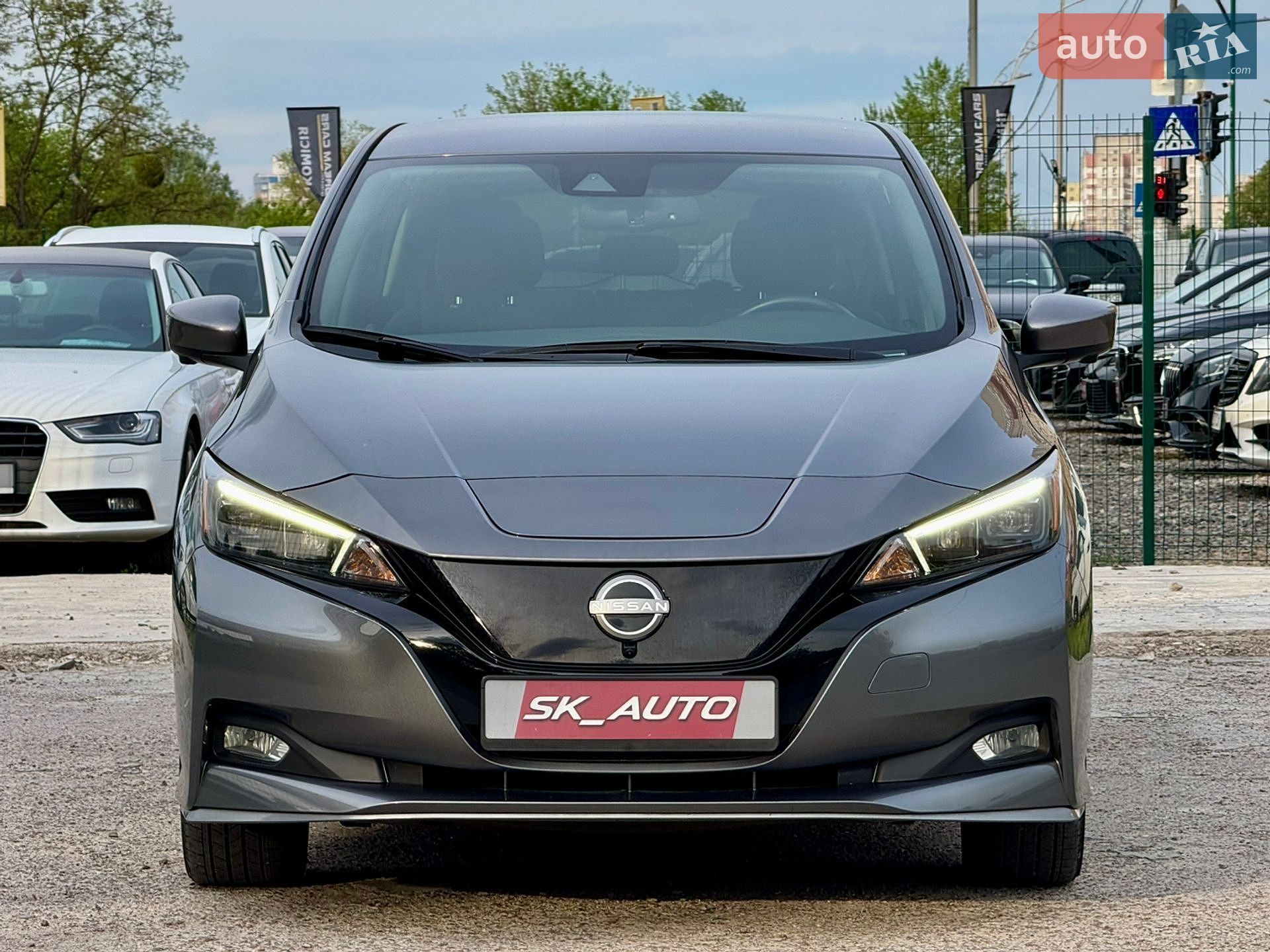 Nissan Leaf 2023 VIN 1N4CZ1CV4PC561283 фото оголошення 2 з 84