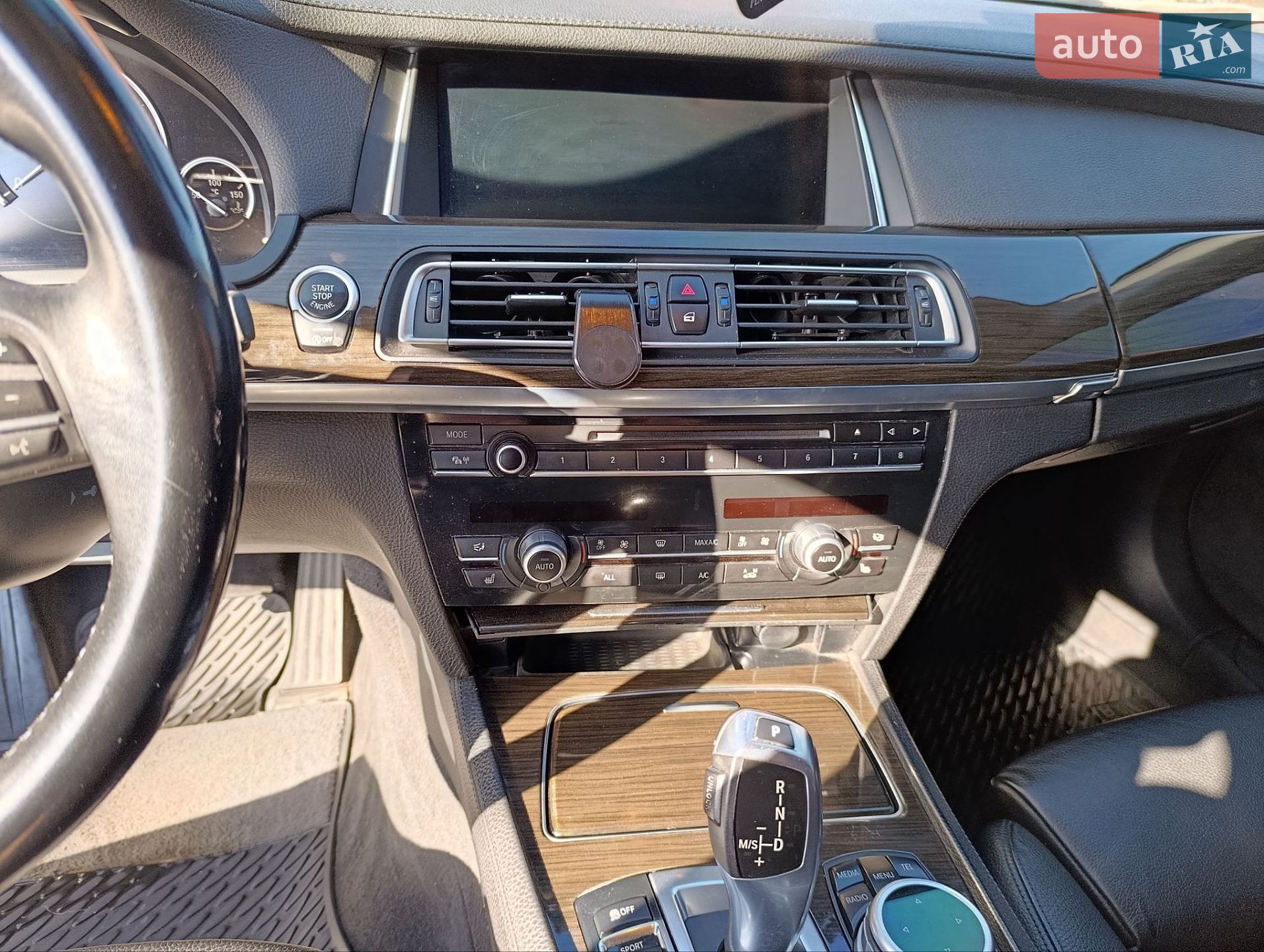 BMW 7 Series 2013 VIN WBAYC41040DZ75204 фото оголошення 17 з 28