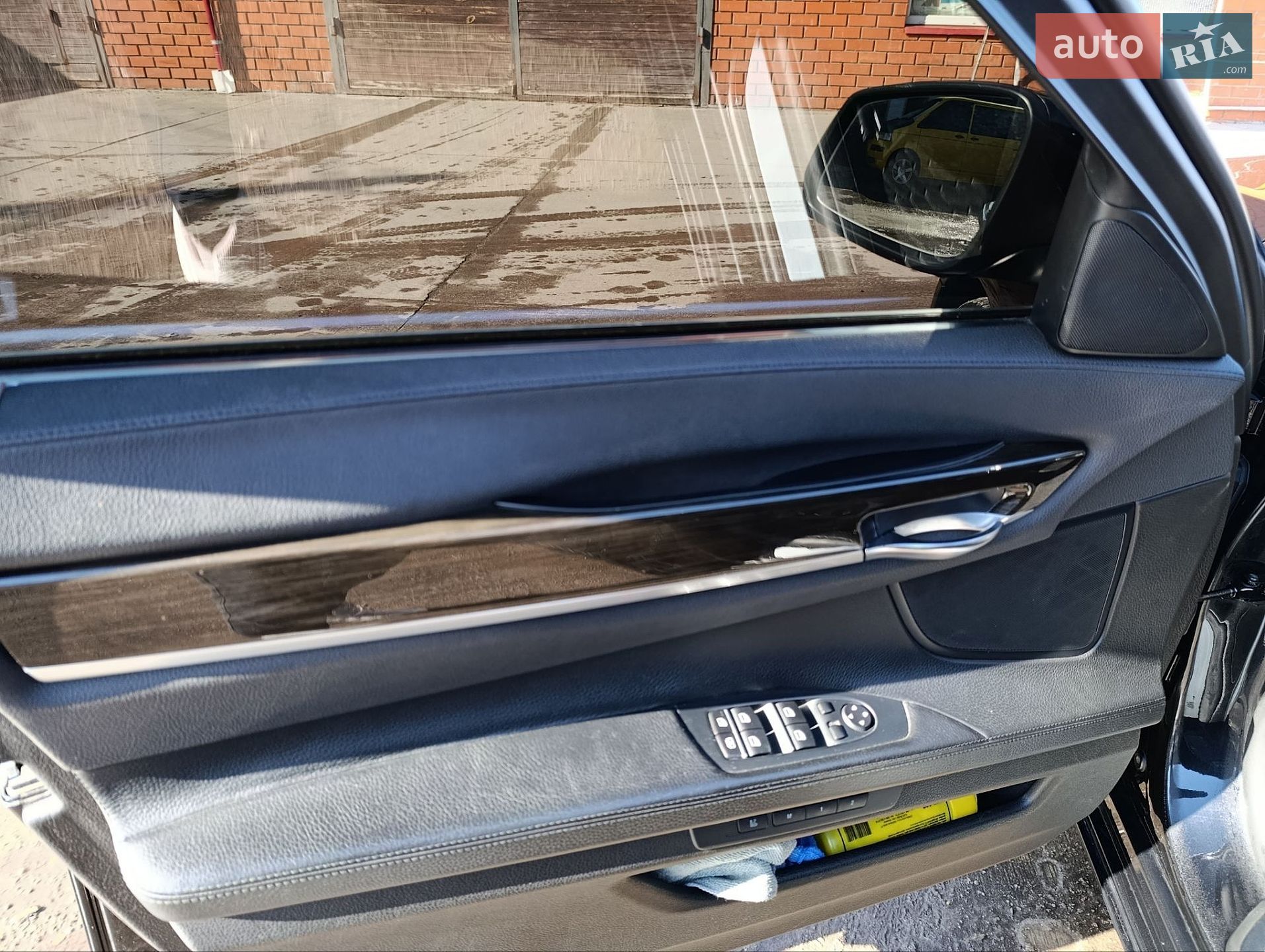 BMW 7 Series 2013 VIN WBAYC41040DZ75204 фото оголошення 16 з 28