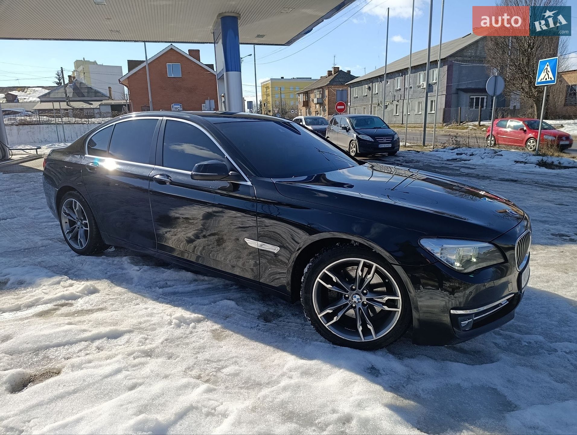 BMW 7 Series 2013 VIN WBAYC41040DZ75204 фото оголошення 8 з 28