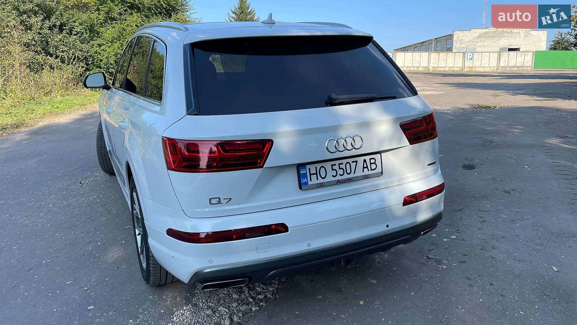 Audi Q7 2019 VIN WA1LAAF73KD030300 фото оголошення 5 з 36