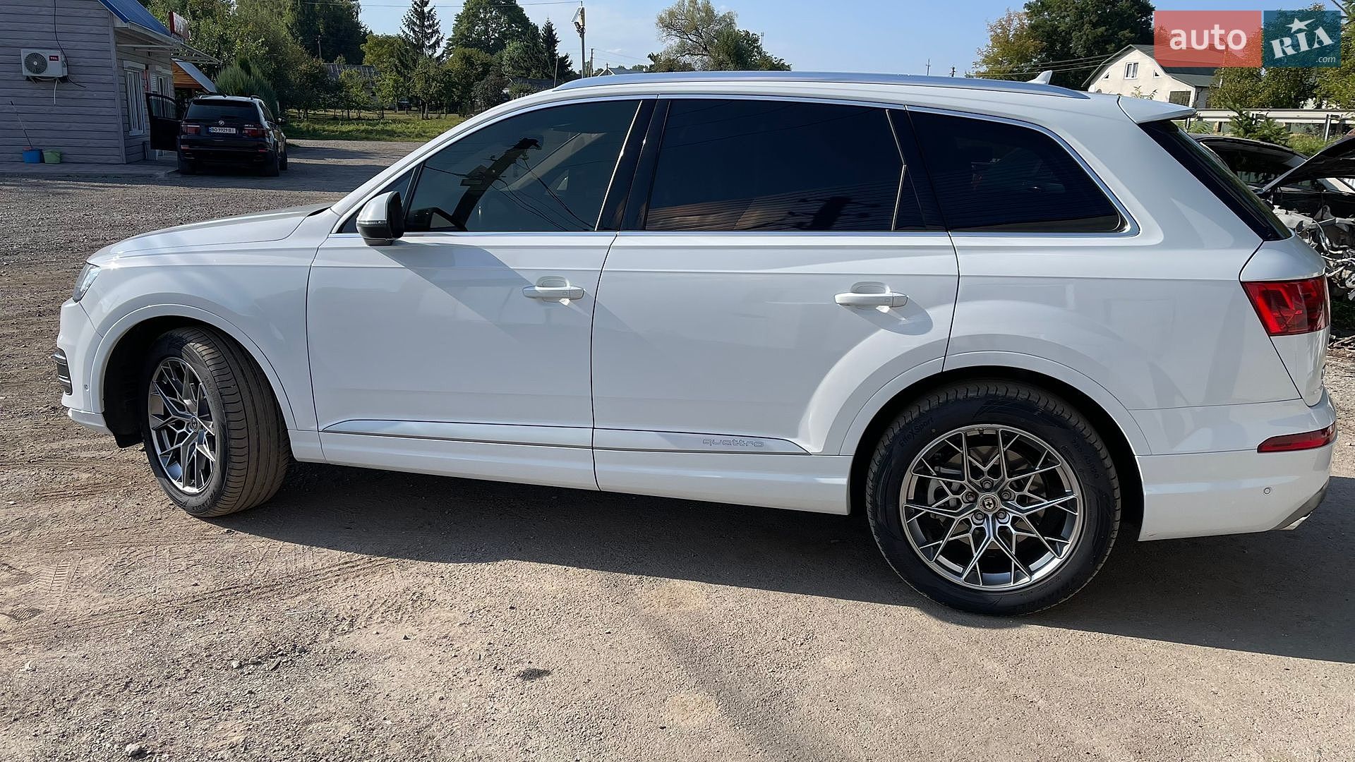 Audi Q7 2019 VIN WA1LAAF73KD030300 фото оголошення 35 з 36