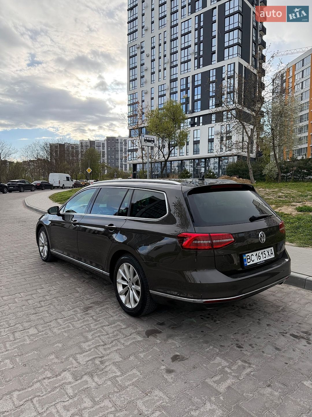 Volkswagen Passat 2017 VIN WVWZZZ3CZJE046199 фото оголошення 5 з 20