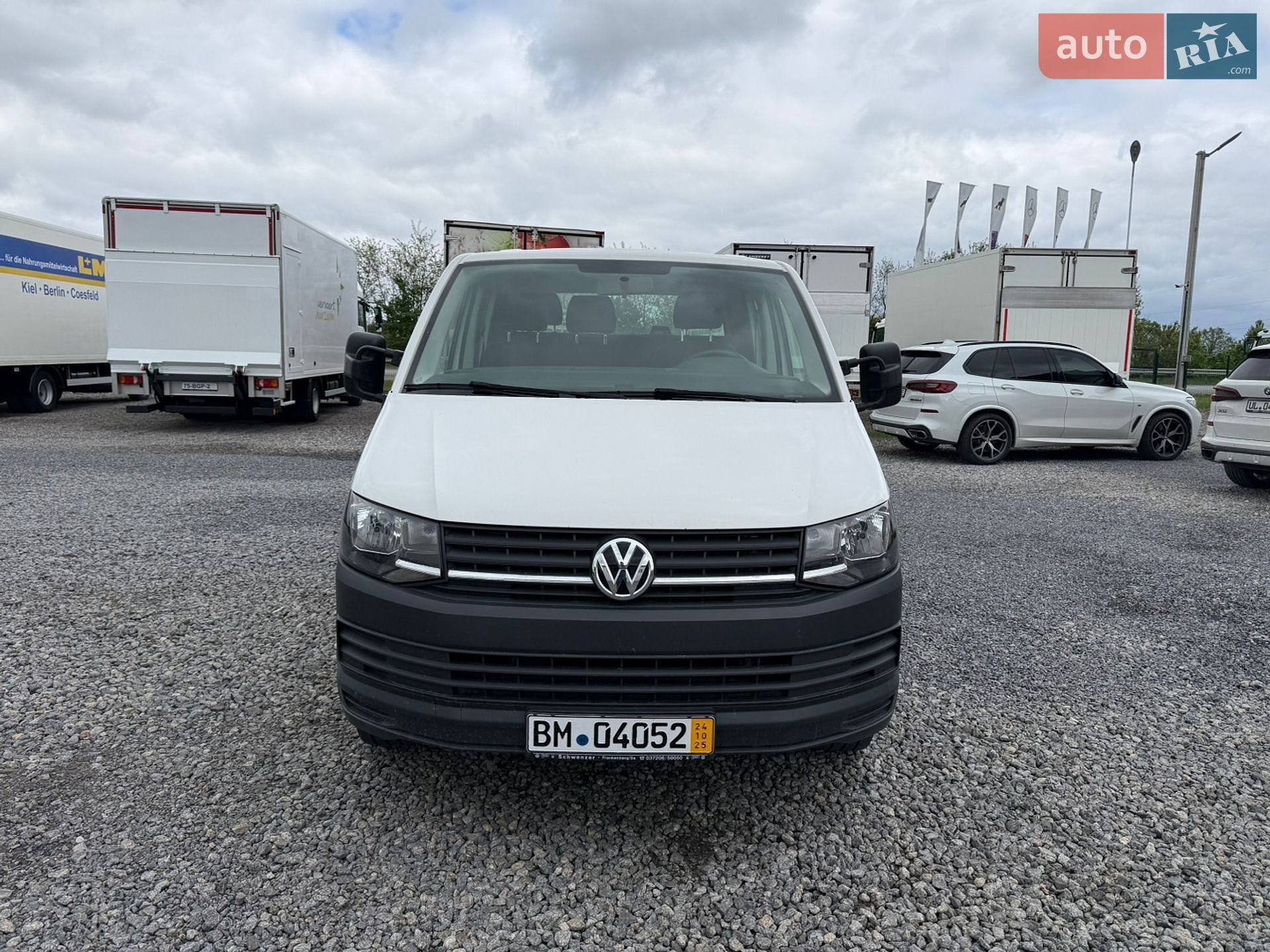 Volkswagen Transporter 2017 VIN WV1ZZZ7JZJX011859 фото оголошення 2 з 12