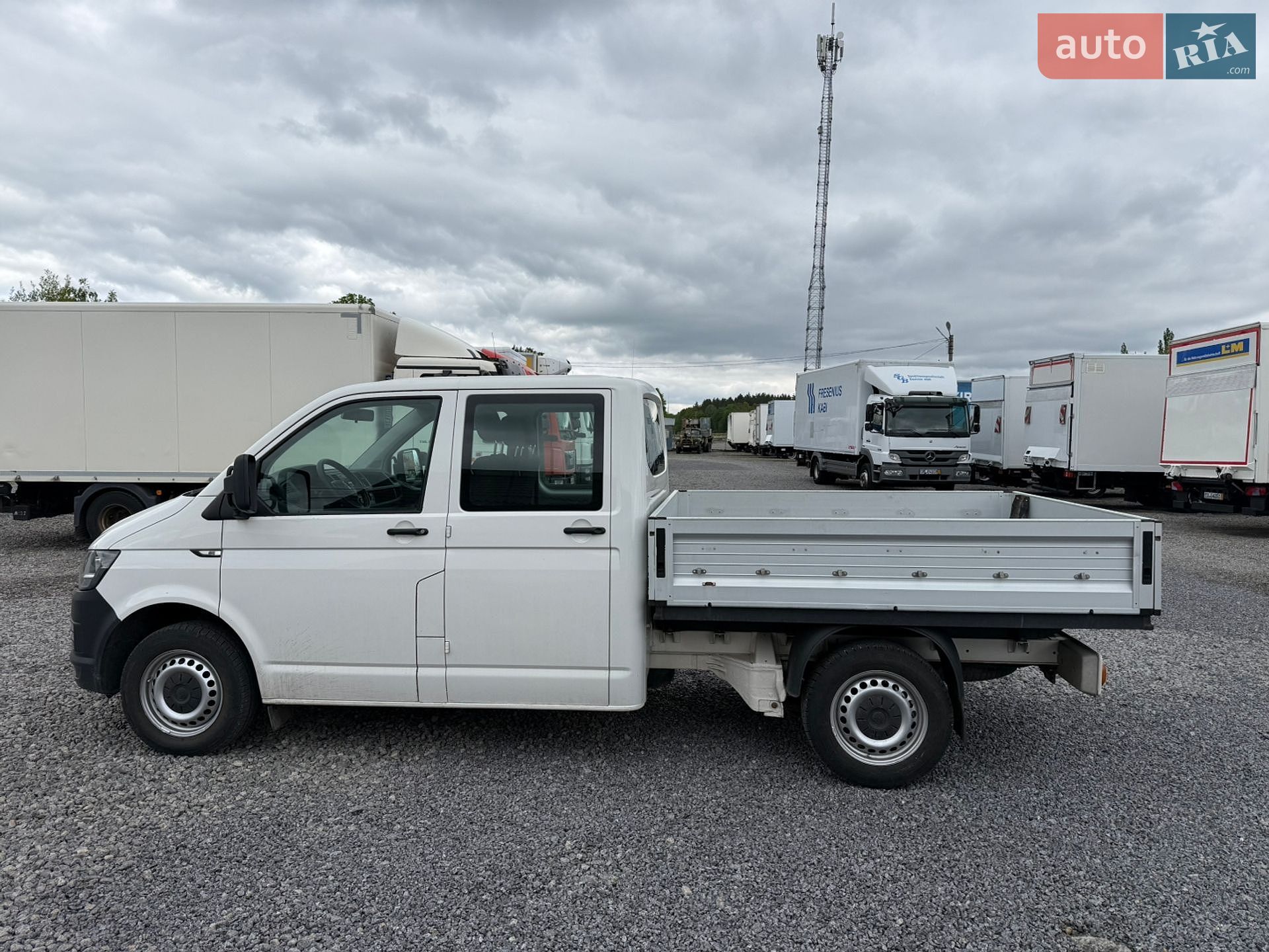 Volkswagen Transporter 2017 VIN WV1ZZZ7JZJX011859 фото оголошення 8 з 12