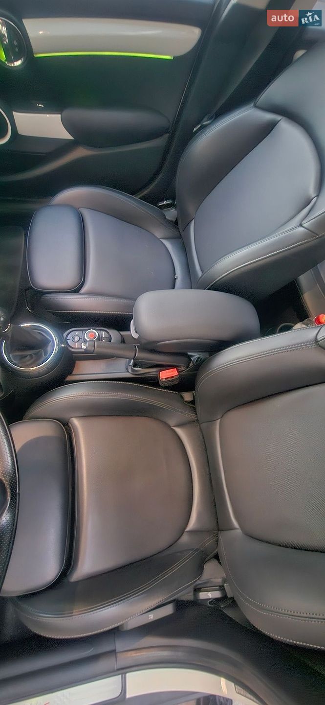 Mini Cooper 2017 VIN WMWXU3C39H2F49027 фото оголошення 27 з 28
