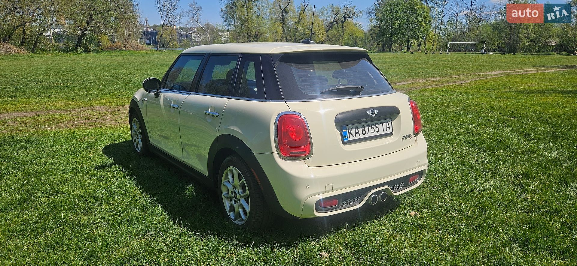 Mini Cooper 2017 VIN WMWXU3C39H2F49027 фото оголошення 6 з 28
