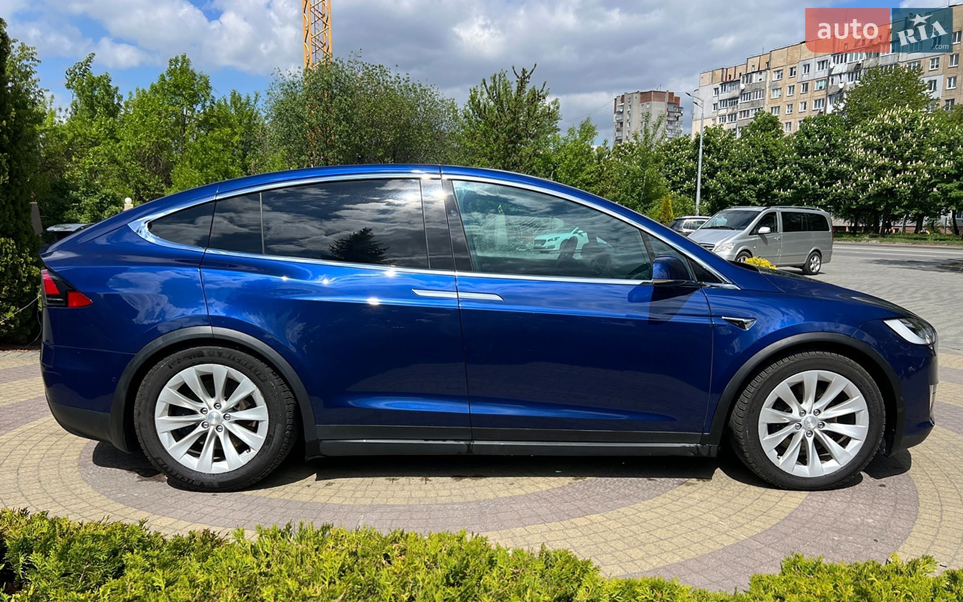 Tesla Model X 2019 VIN 5YJXCDE20LF238038 фото оголошення 9 з 29