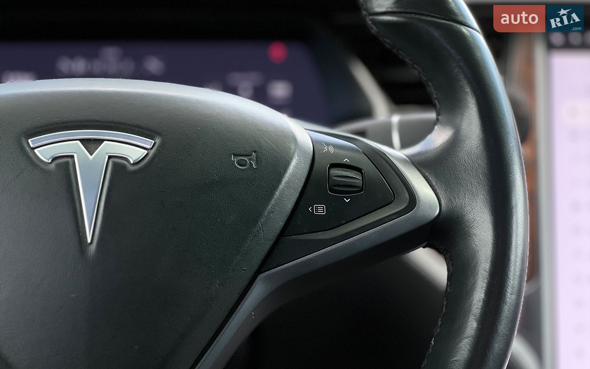 Tesla Model X 2019 VIN 5YJXCDE20LF238038 фото оголошення 13 з 29