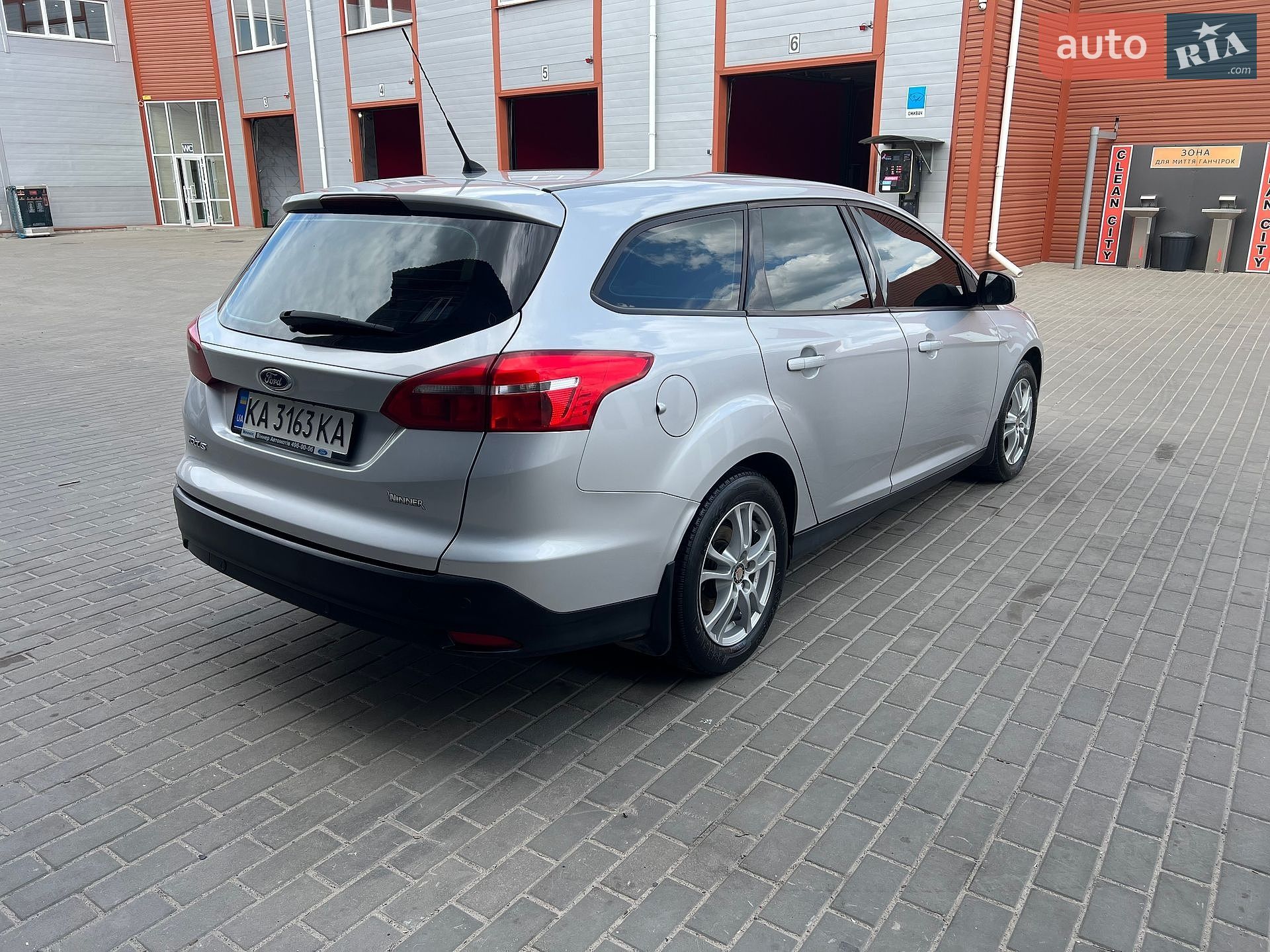 Ford Focus 2016 VIN WF06XXGCC6GL01649 фото оголошення 5 з 28