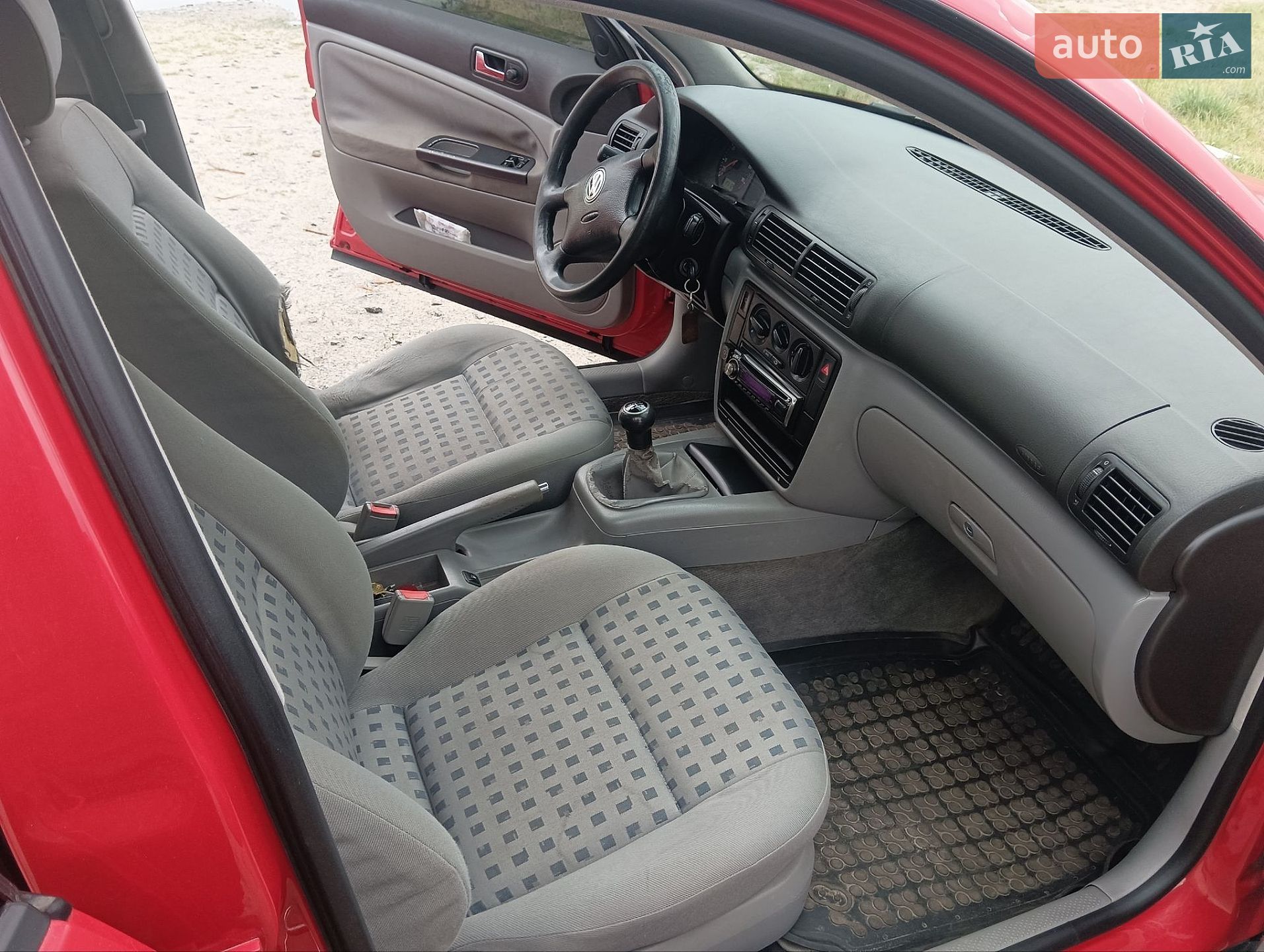 Volkswagen Passat 2000 VIN WVWZZZ3BZYP342054 фото оголошення 13 з 30
