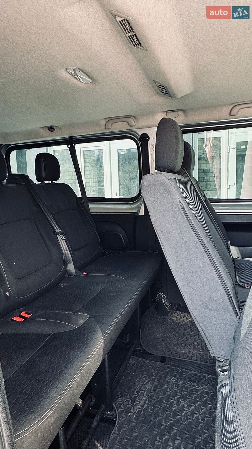 Opel Vivaro 2017 VIN W0LJ7D602HV645941 фото оголошення 11 з 16