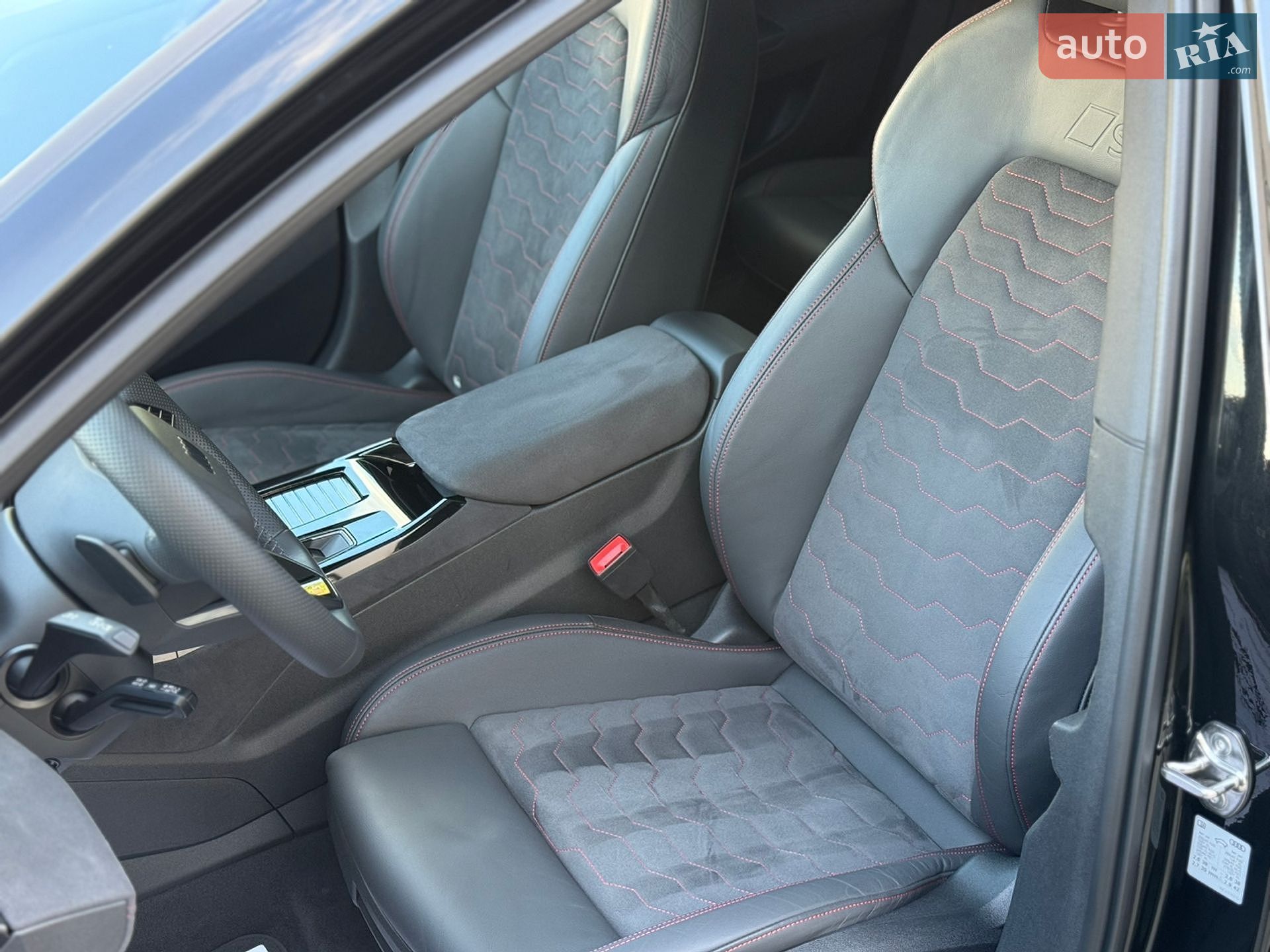 Audi S6 e-tron 2025 VIN WAUZZZGH6SA005582 фото оголошення 31 з 55