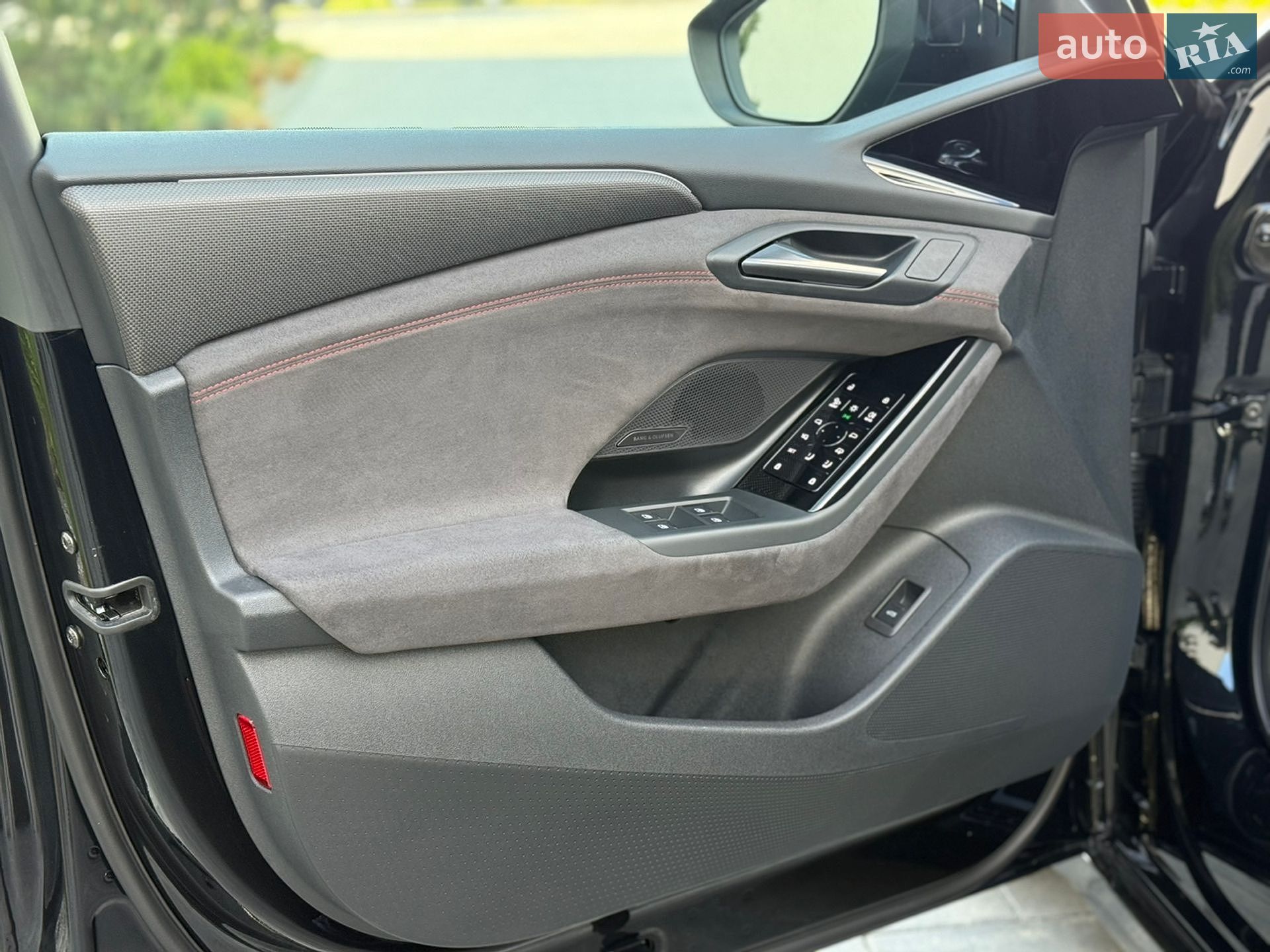 Audi S6 e-tron 2025 VIN WAUZZZGH6SA005582 фото оголошення 34 з 55