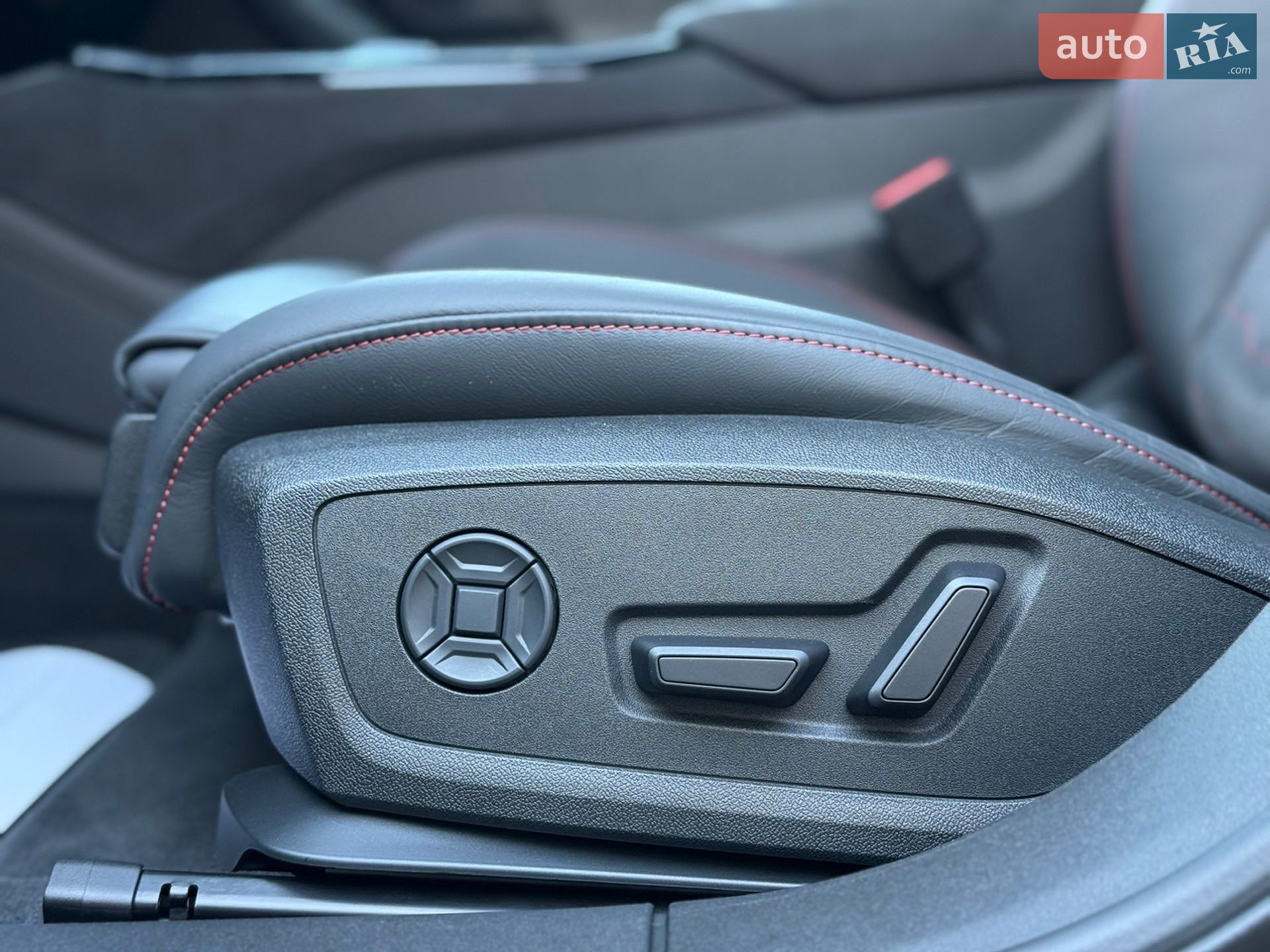 Audi S6 e-tron 2025 VIN WAUZZZGH6SA005582 фото оголошення 46 з 55