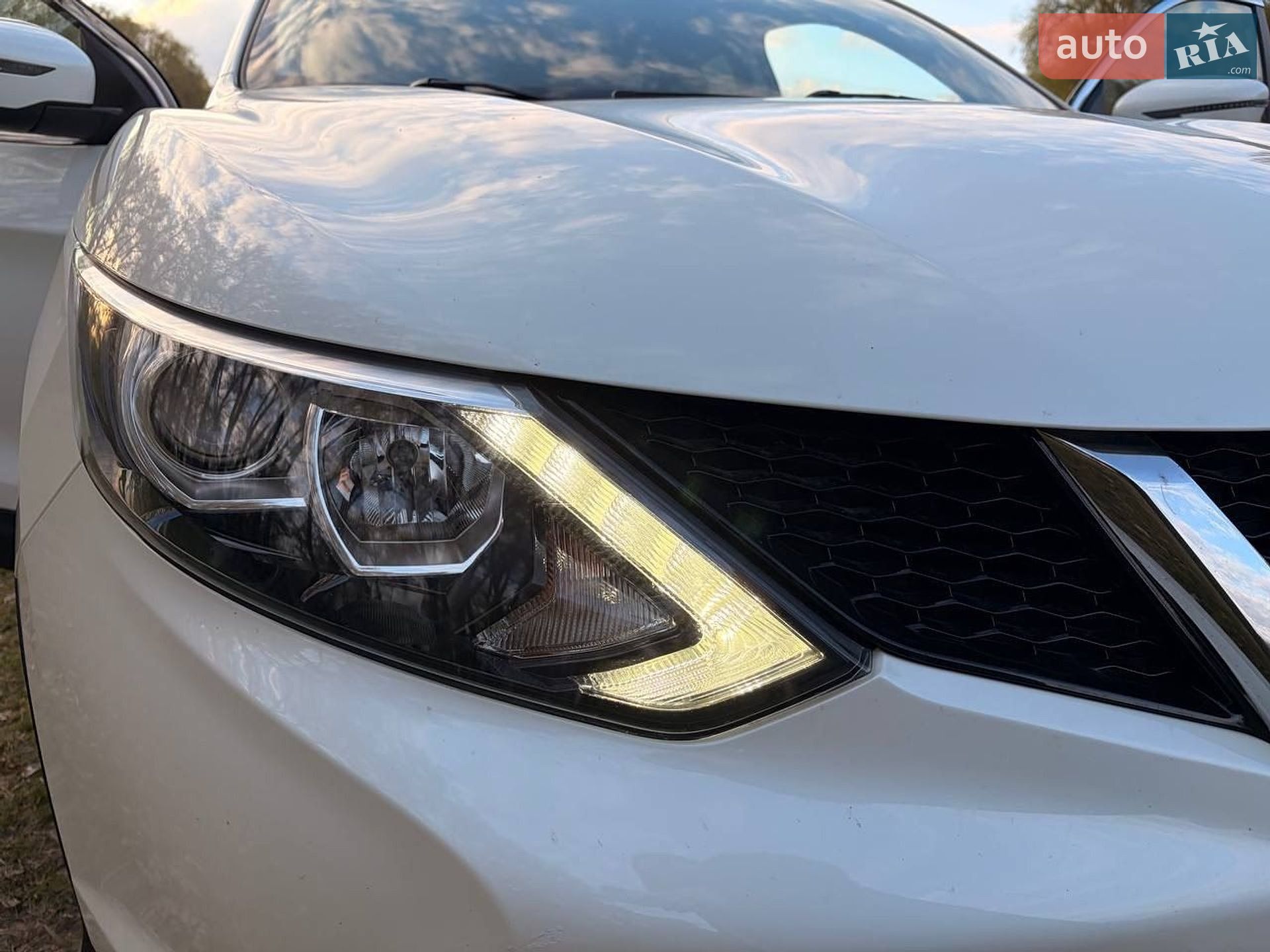 Nissan Qashqai 2016 VIN SJNFDNJ11U1670456 фото оголошення 2 з 16