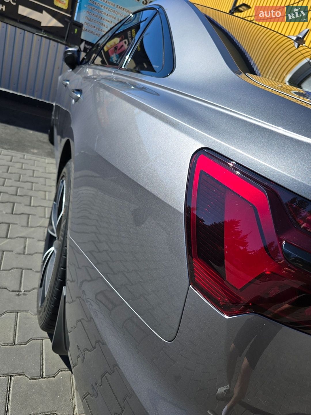 Audi A6 2018 VIN WAUZZZF2XKN020088 фото оголошення 11 з 30
