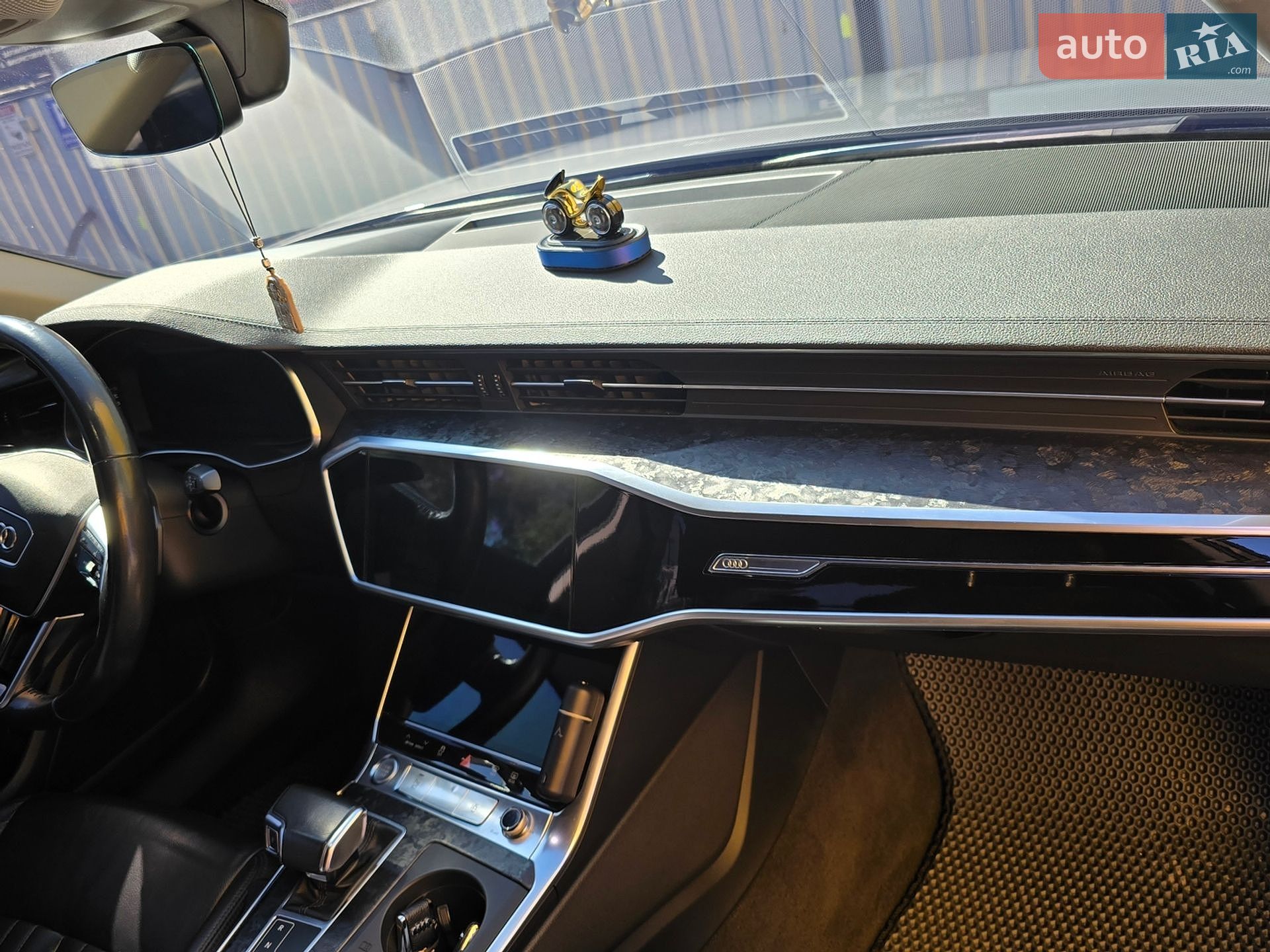 Audi A6 2018 VIN WAUZZZF2XKN020088 фото оголошення 25 з 30
