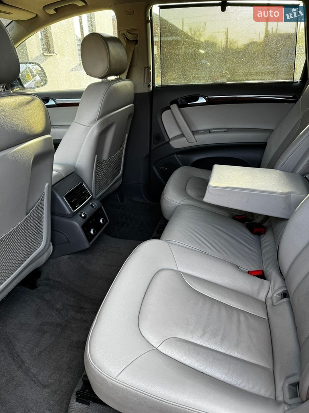 Audi Q7 2014 VIN WA1LGAFE5FD004865 фото оголошення 36 з 124