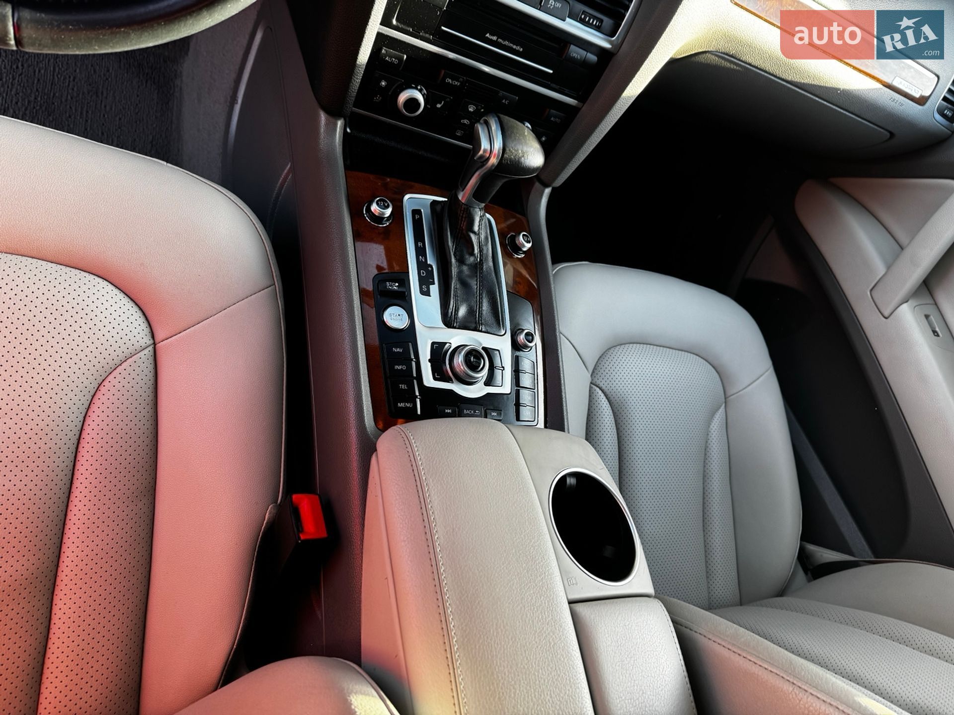 Audi Q7 2014 VIN WA1LGAFE5FD004865 фото оголошення 47 з 124